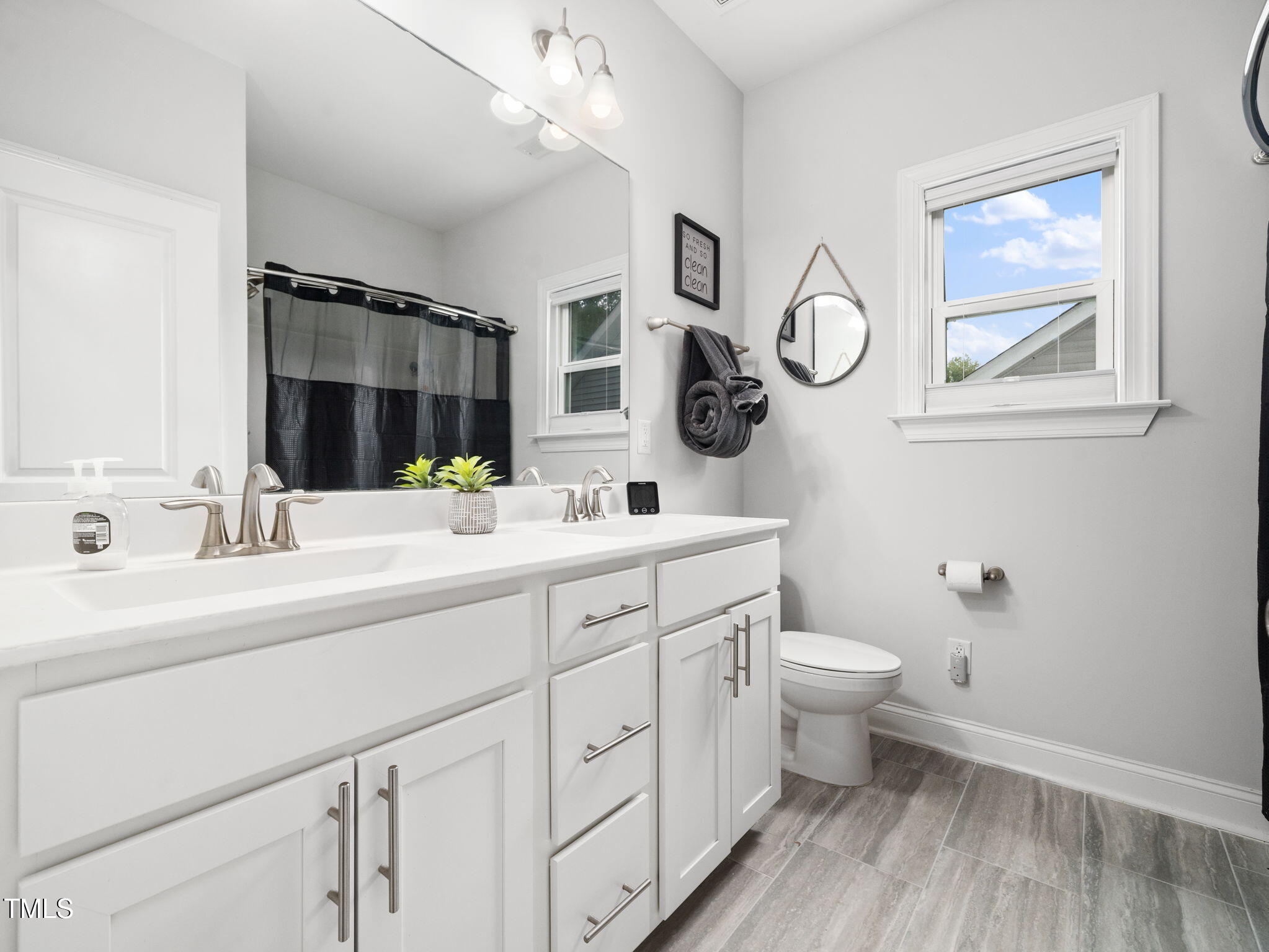 3213 Douglas Fir Road