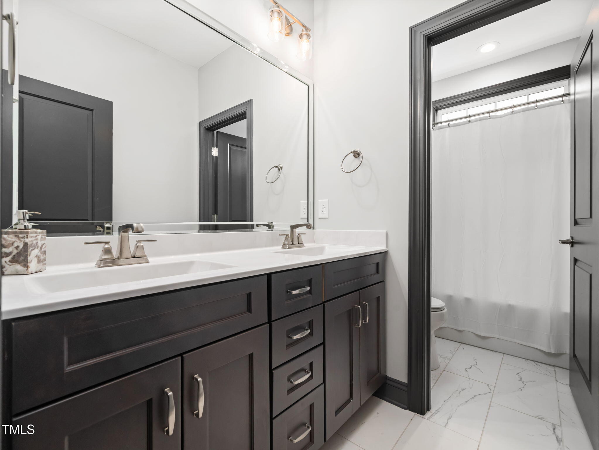 335 Glenn Street Unit: Lot#4