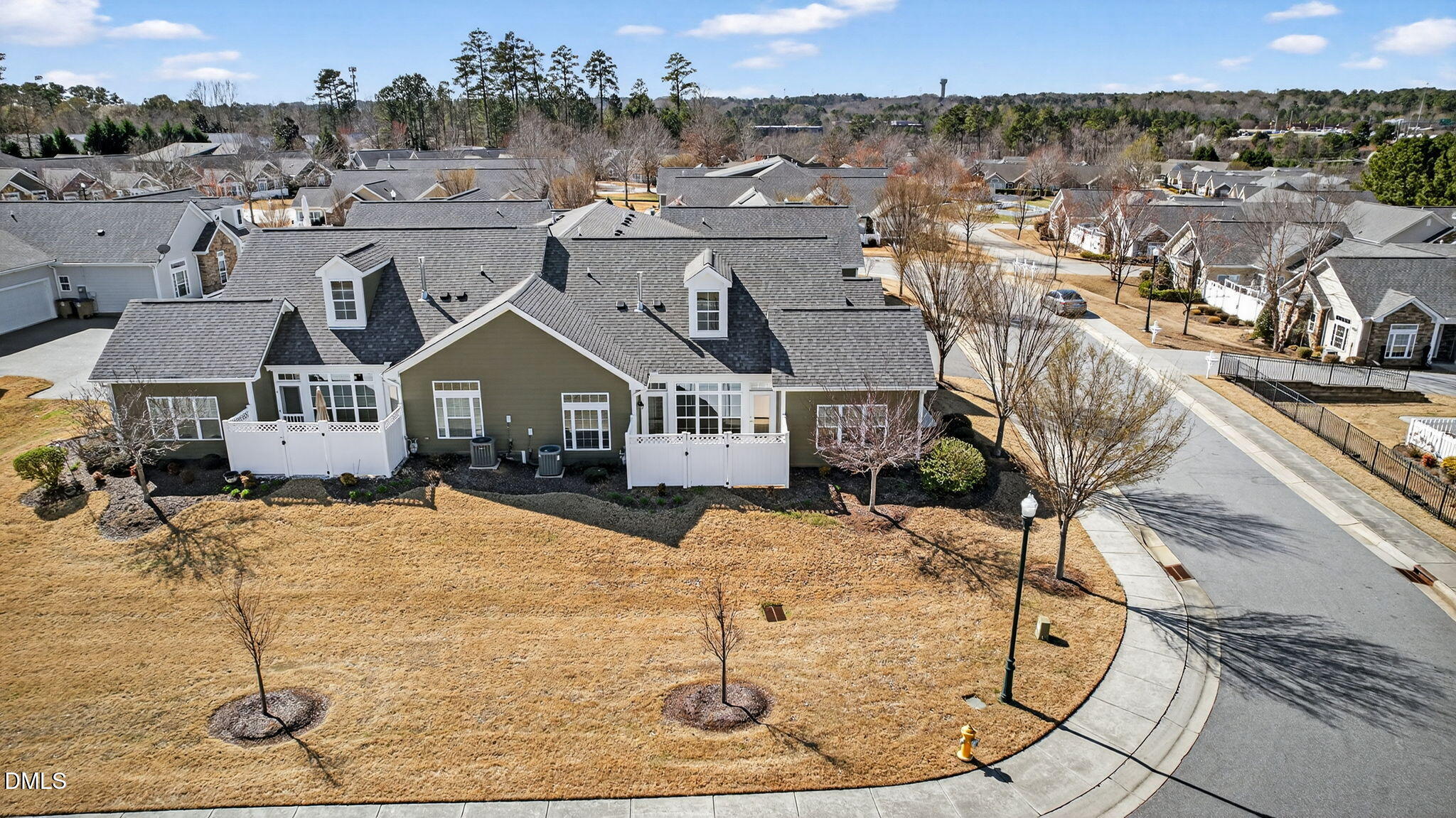 1698 Winter Wren Circle