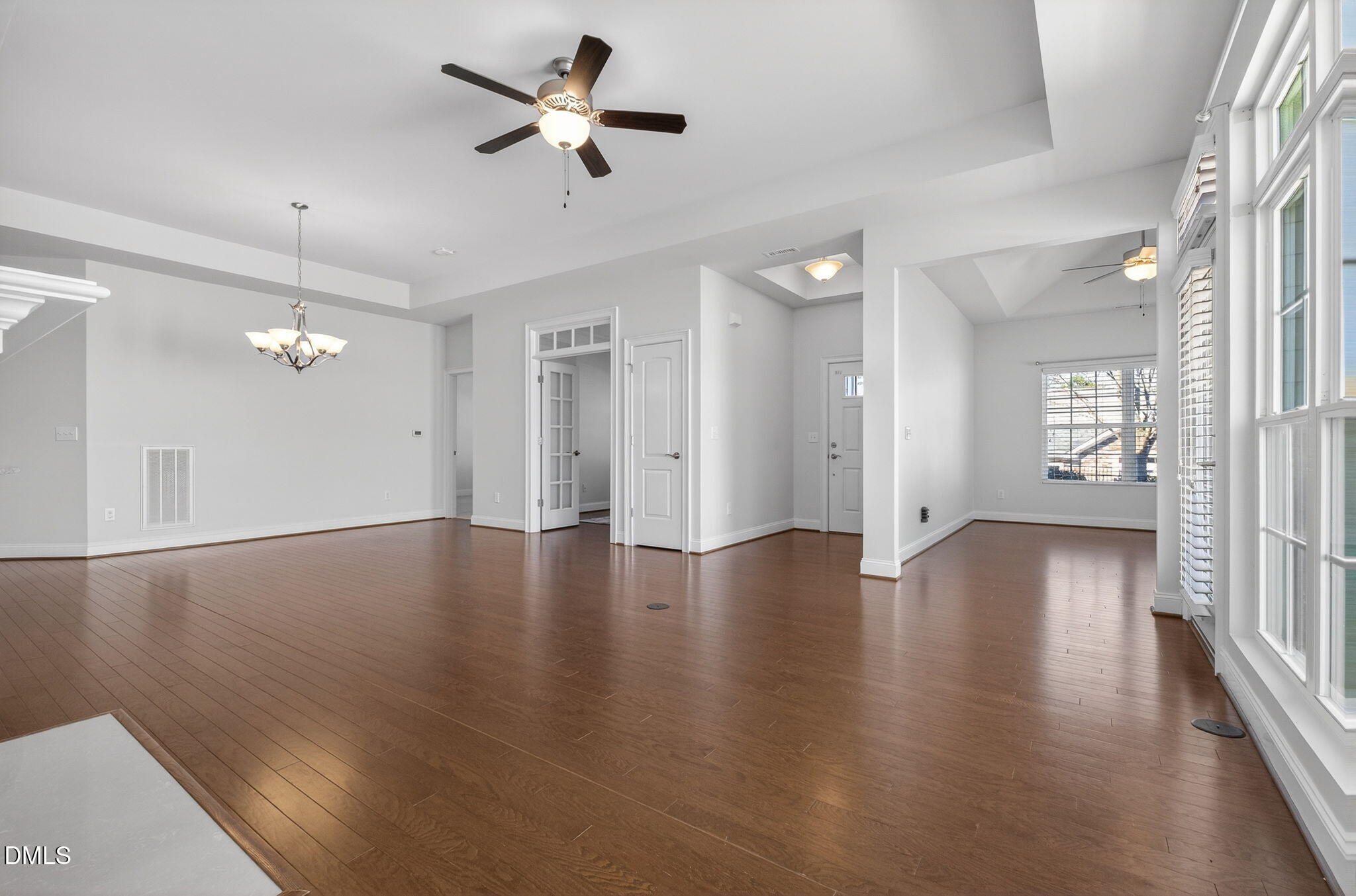 1698 Winter Wren Circle