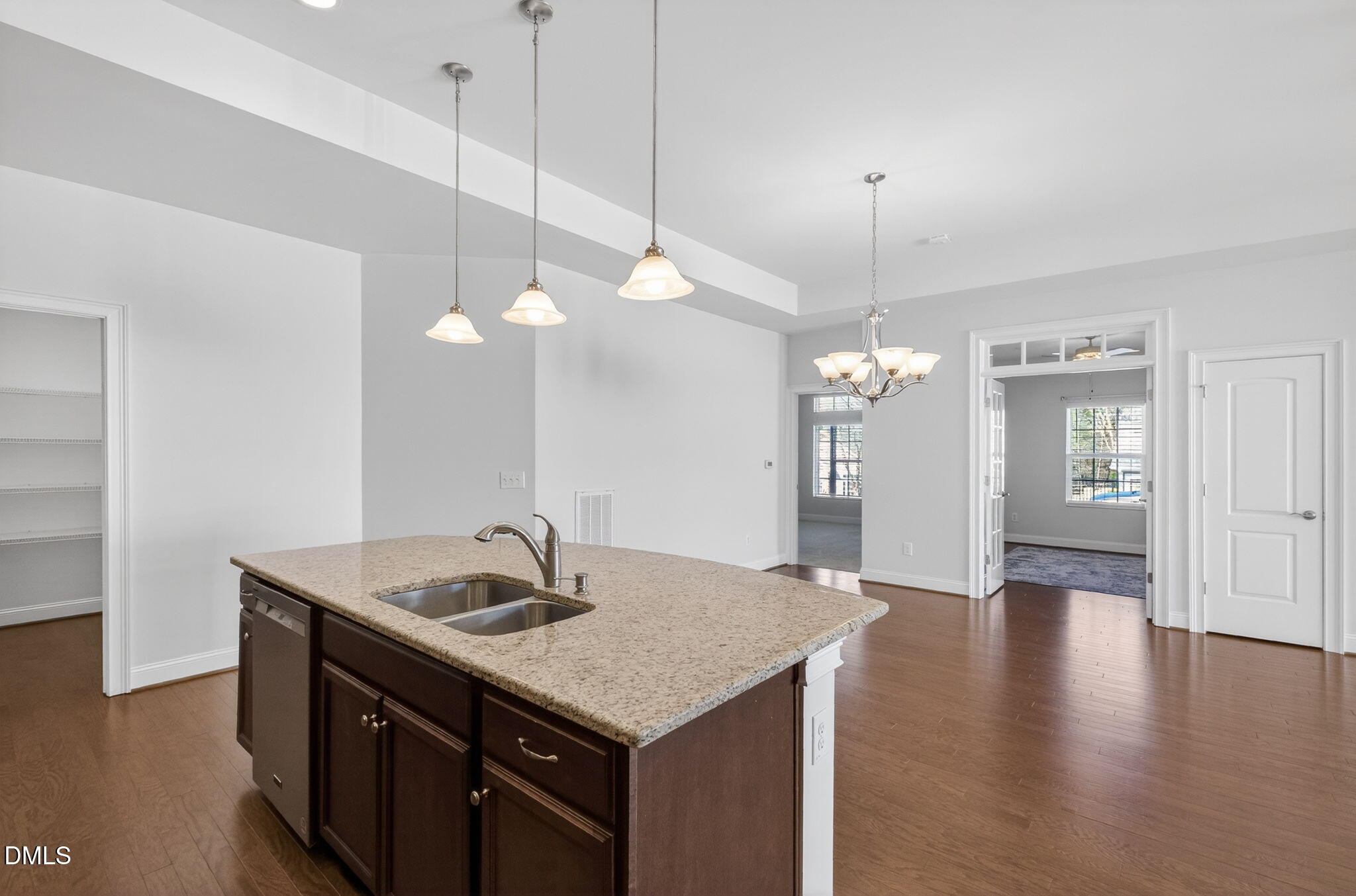 1698 Winter Wren Circle