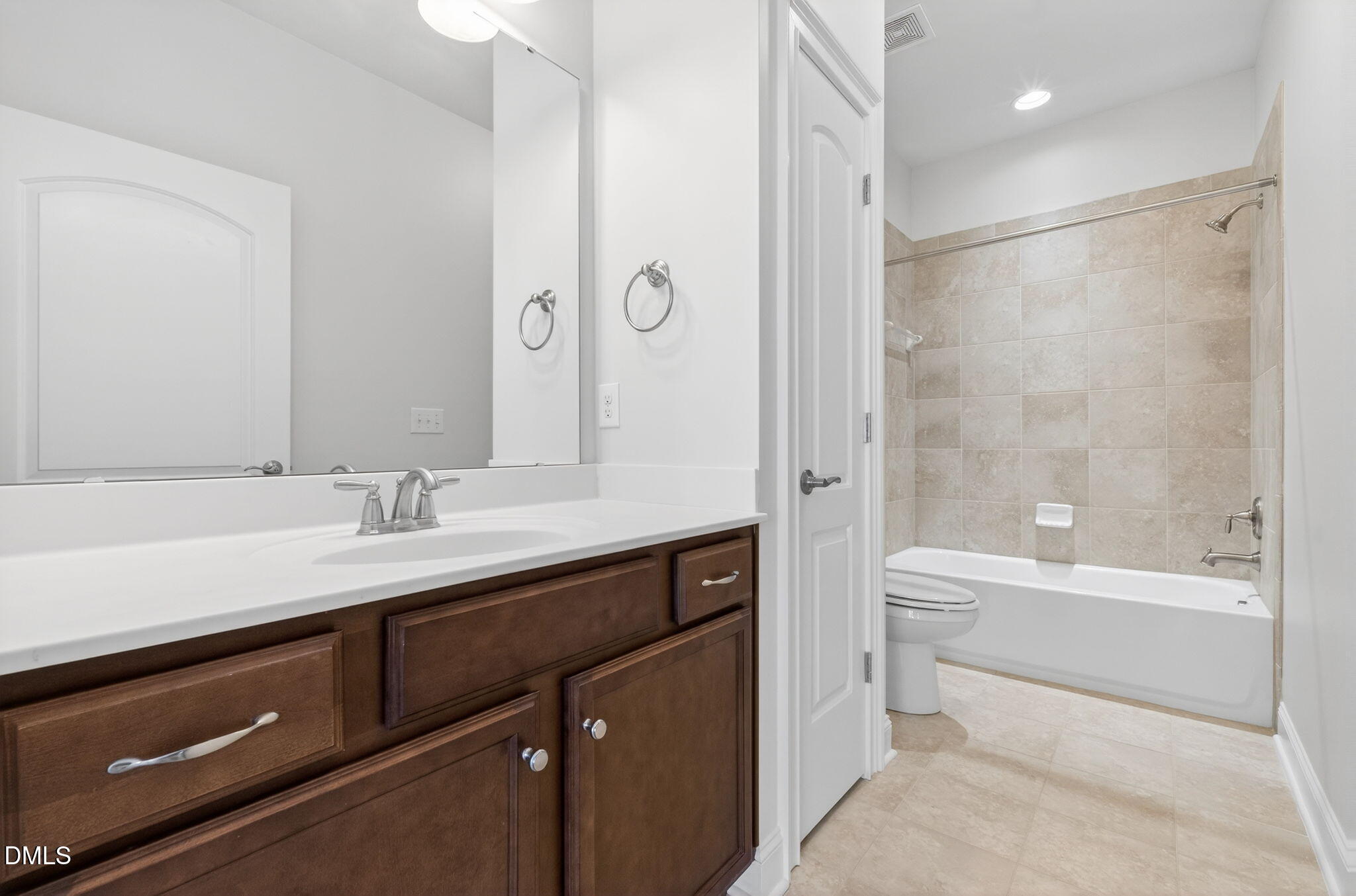 1698 Winter Wren Circle