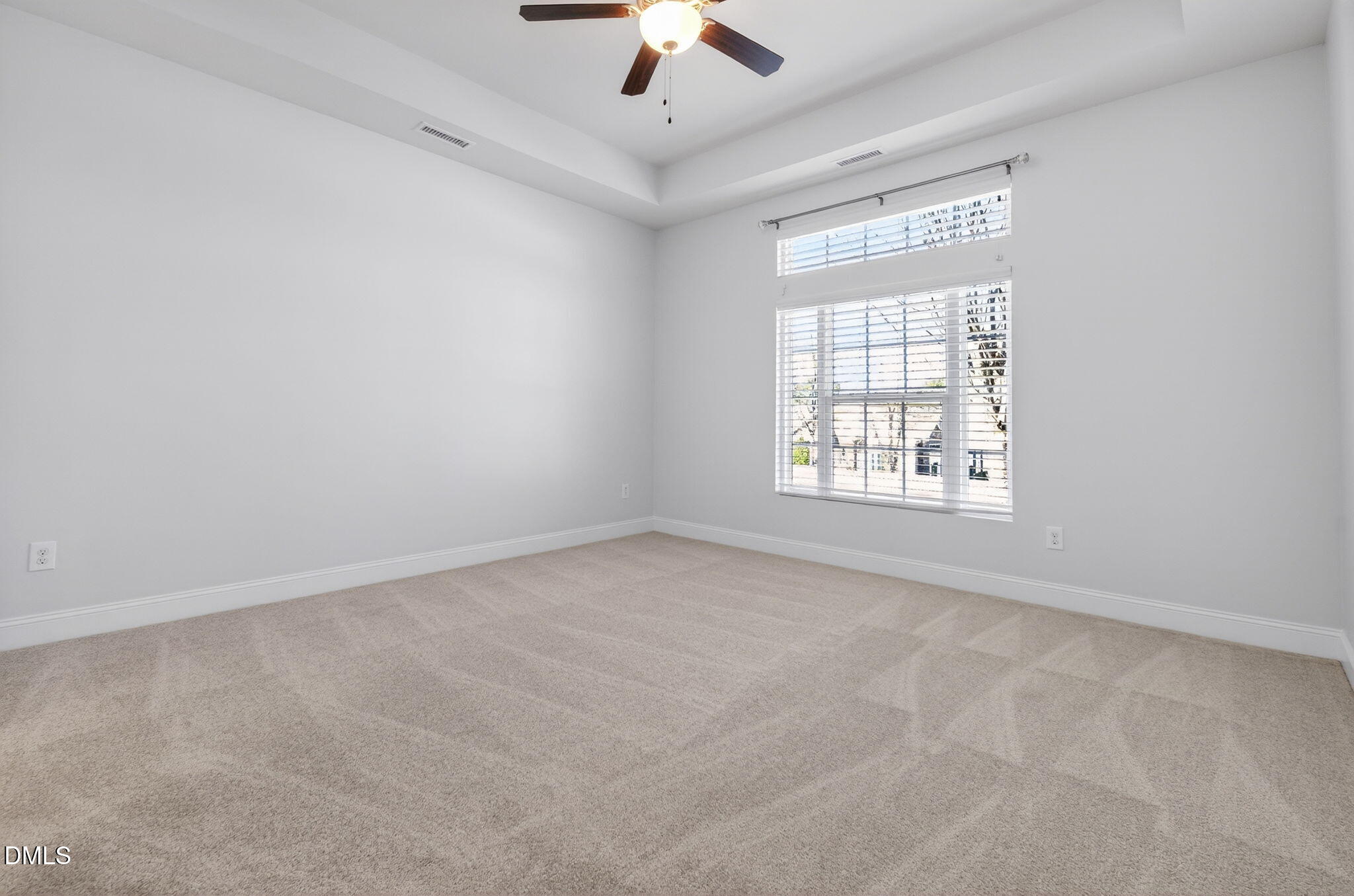 1698 Winter Wren Circle