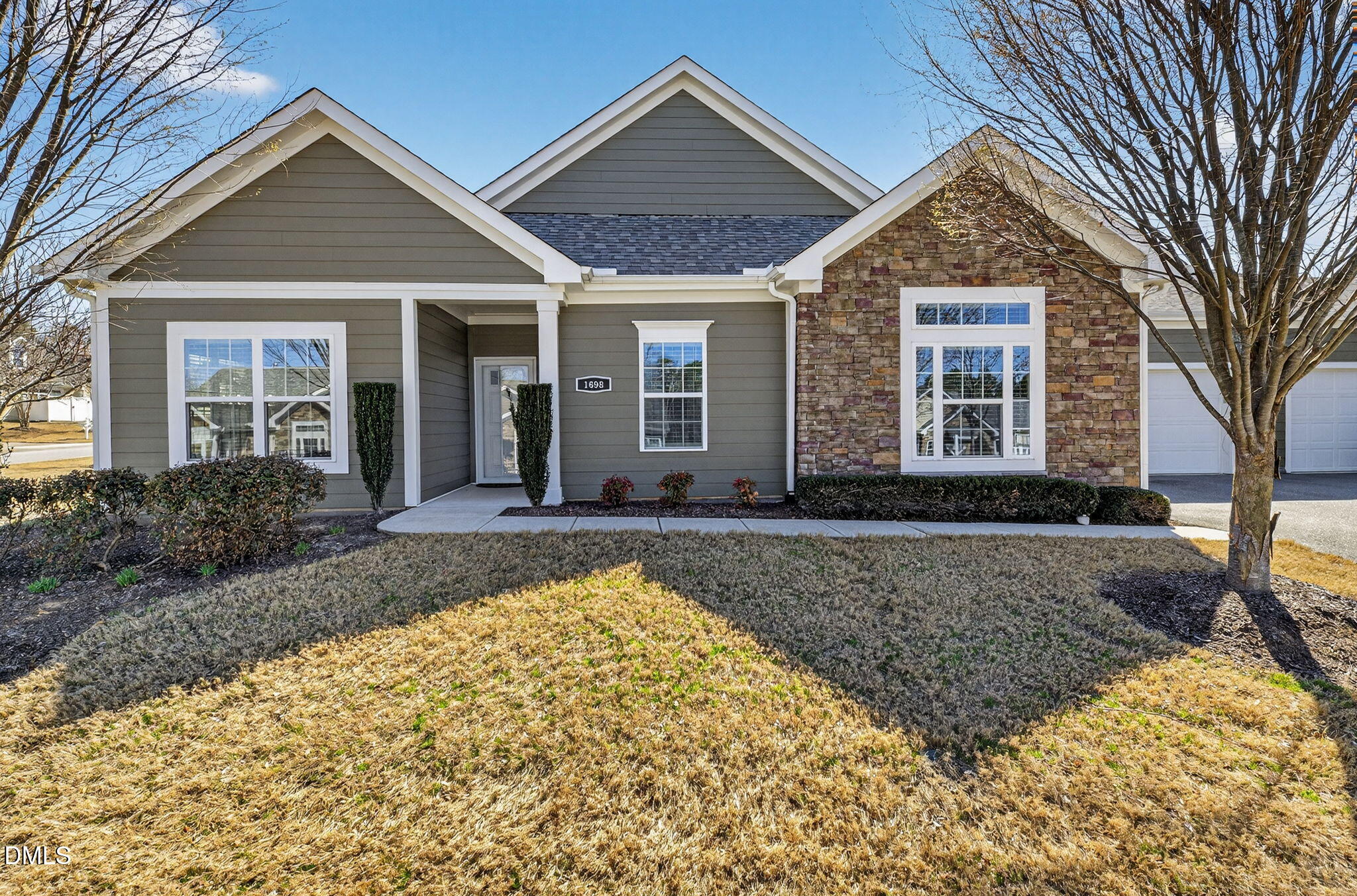 1698 Winter Wren Circle