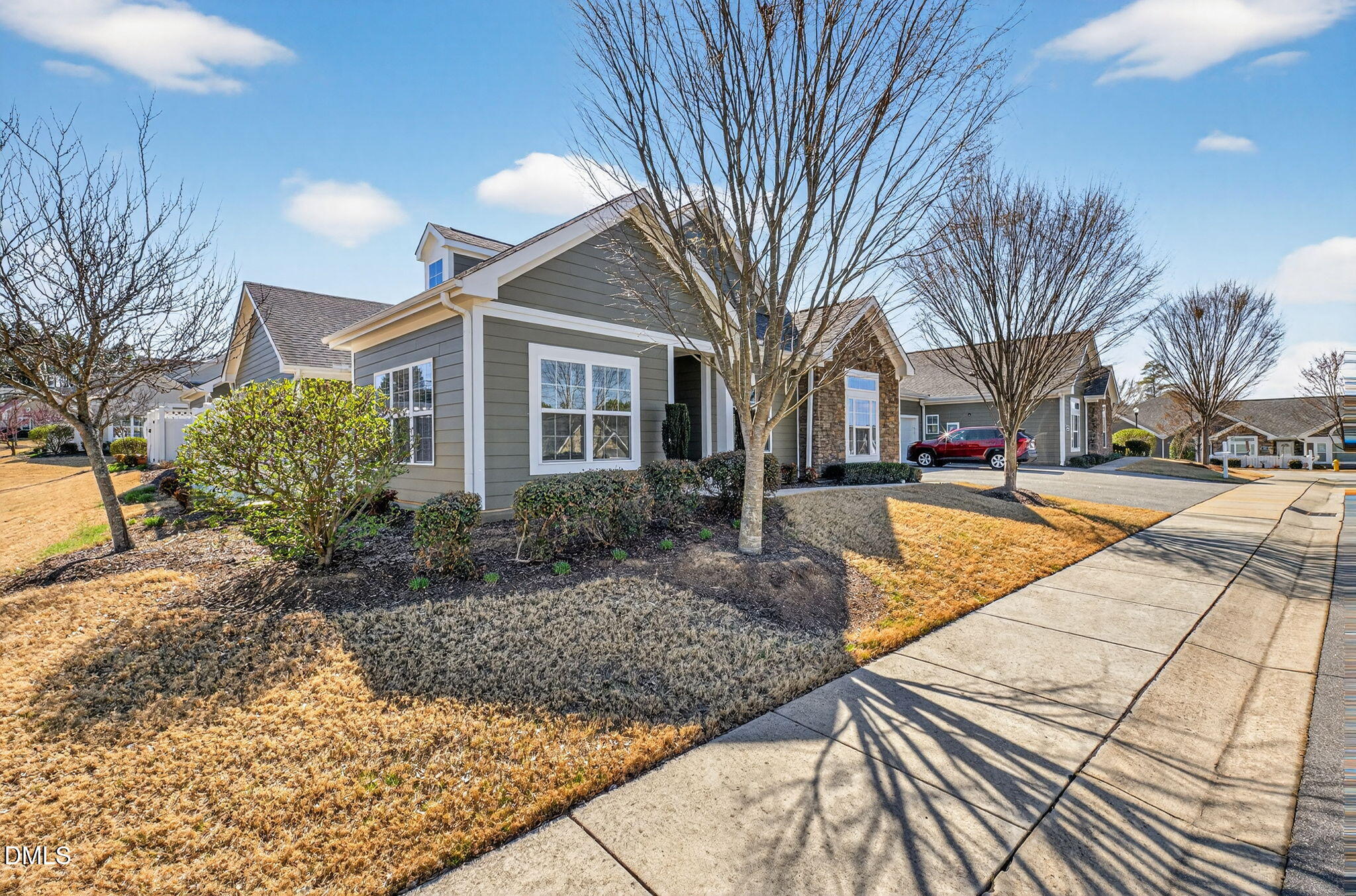 1698 Winter Wren Circle