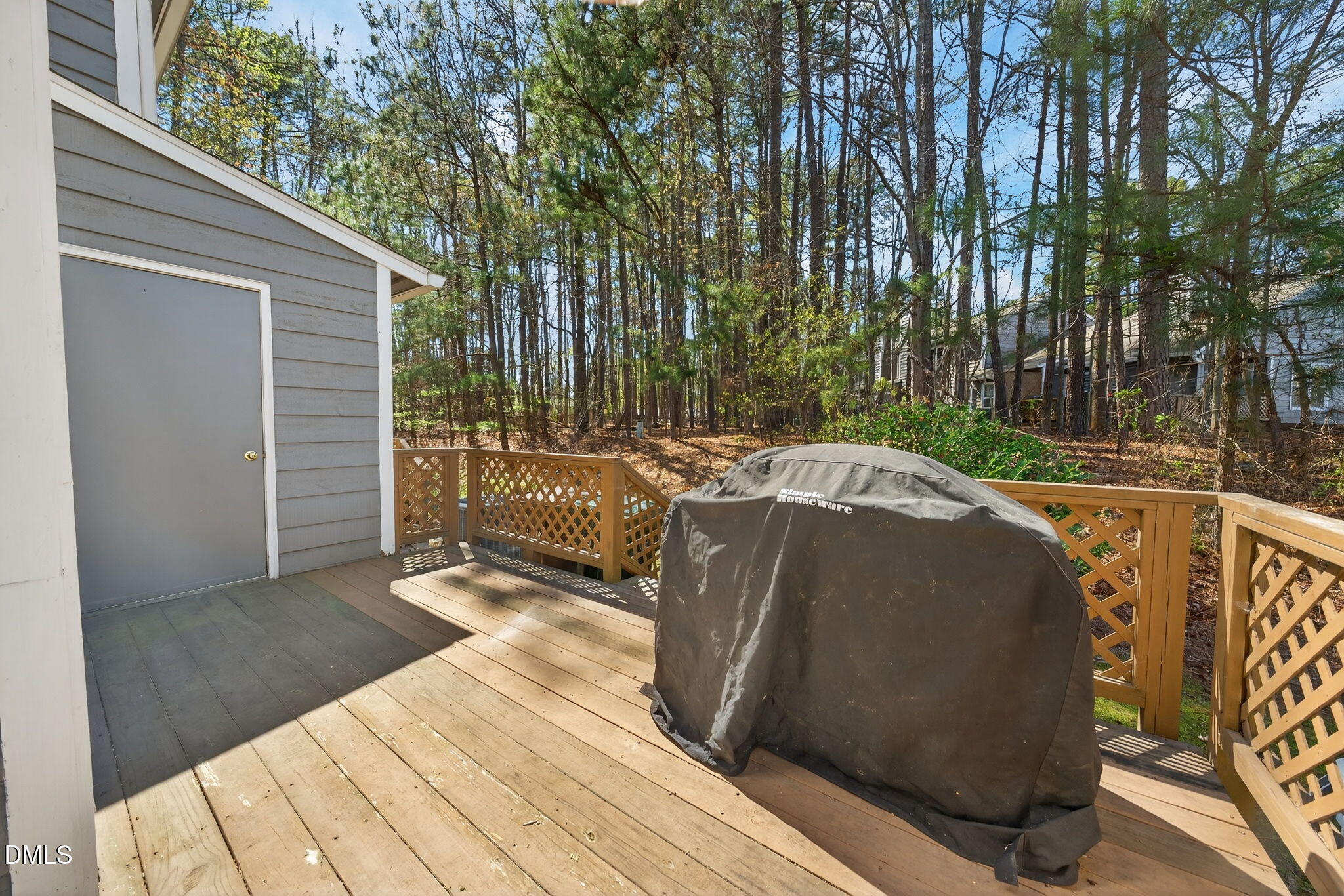 102 Lake Hollow Circle