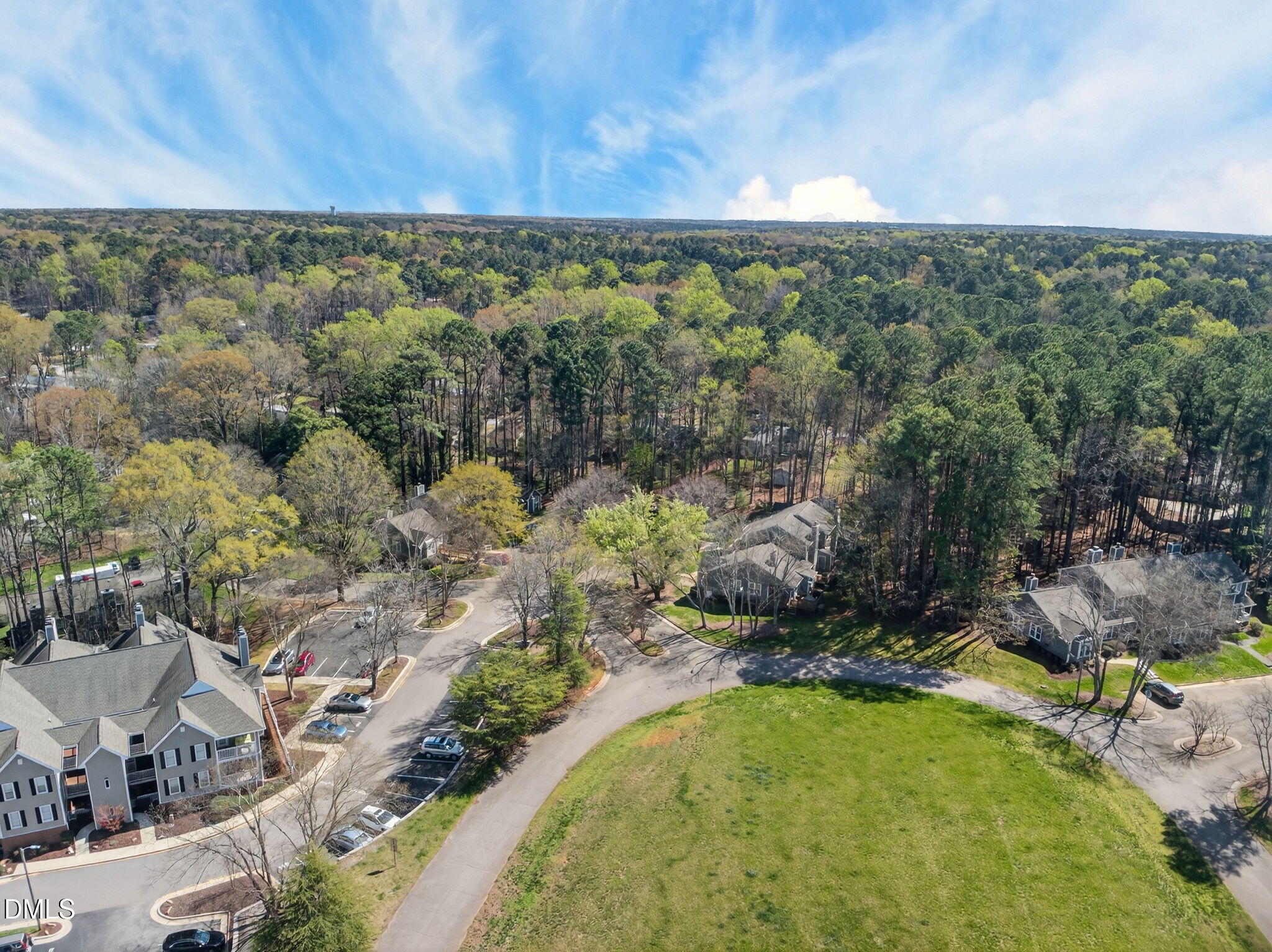 102 Lake Hollow Circle