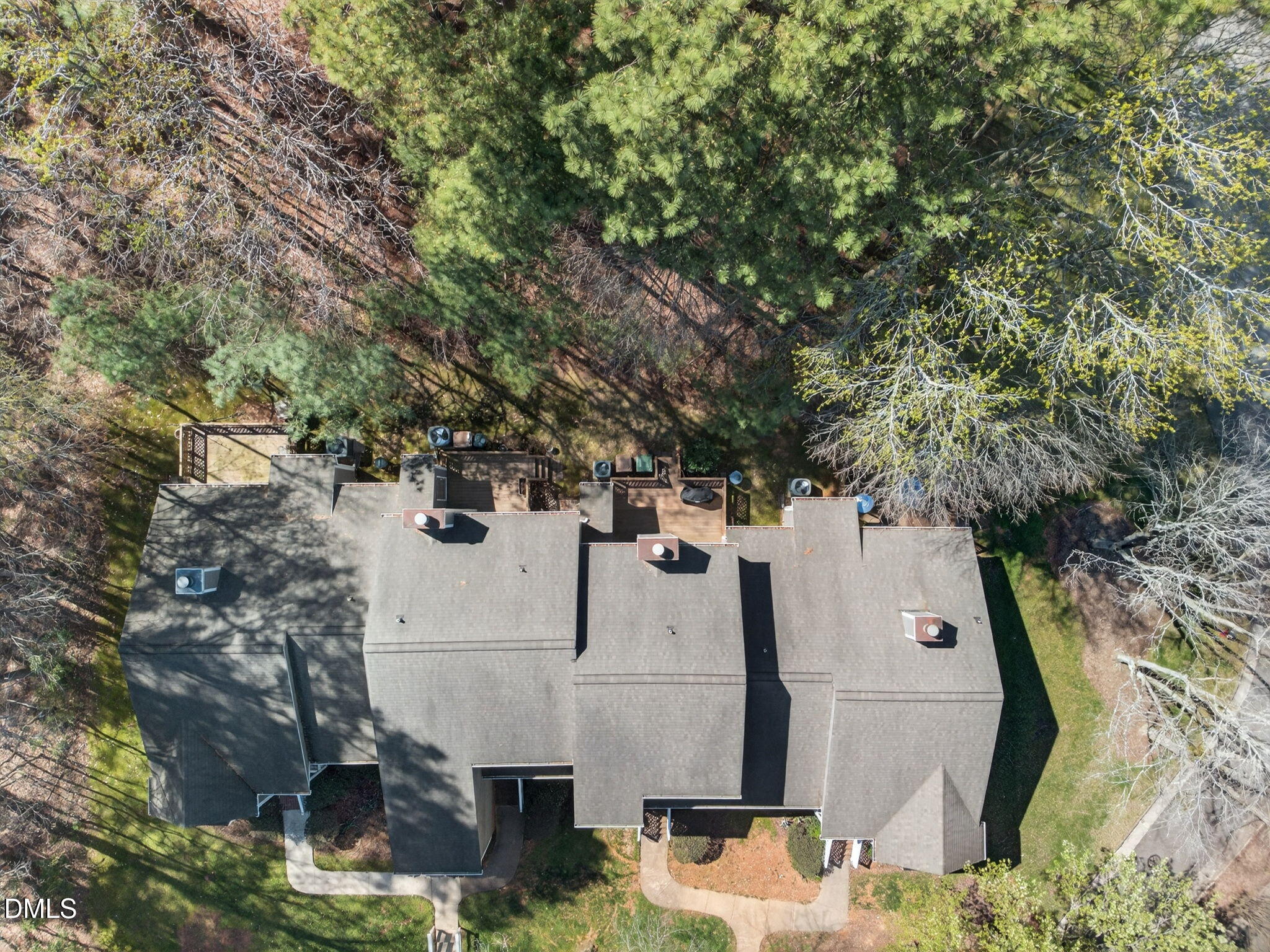 102 Lake Hollow Circle