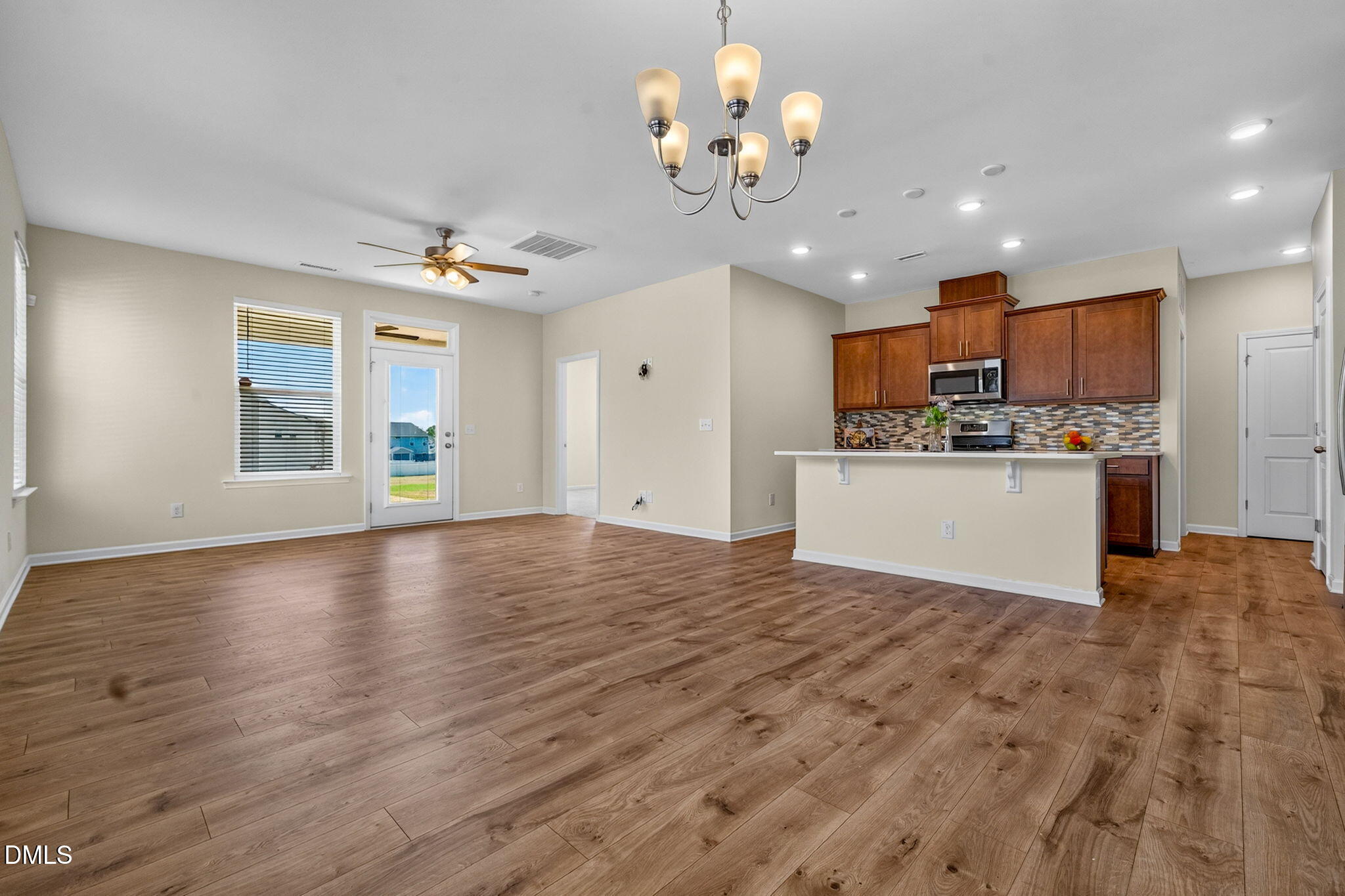 609 Crestdale Drive