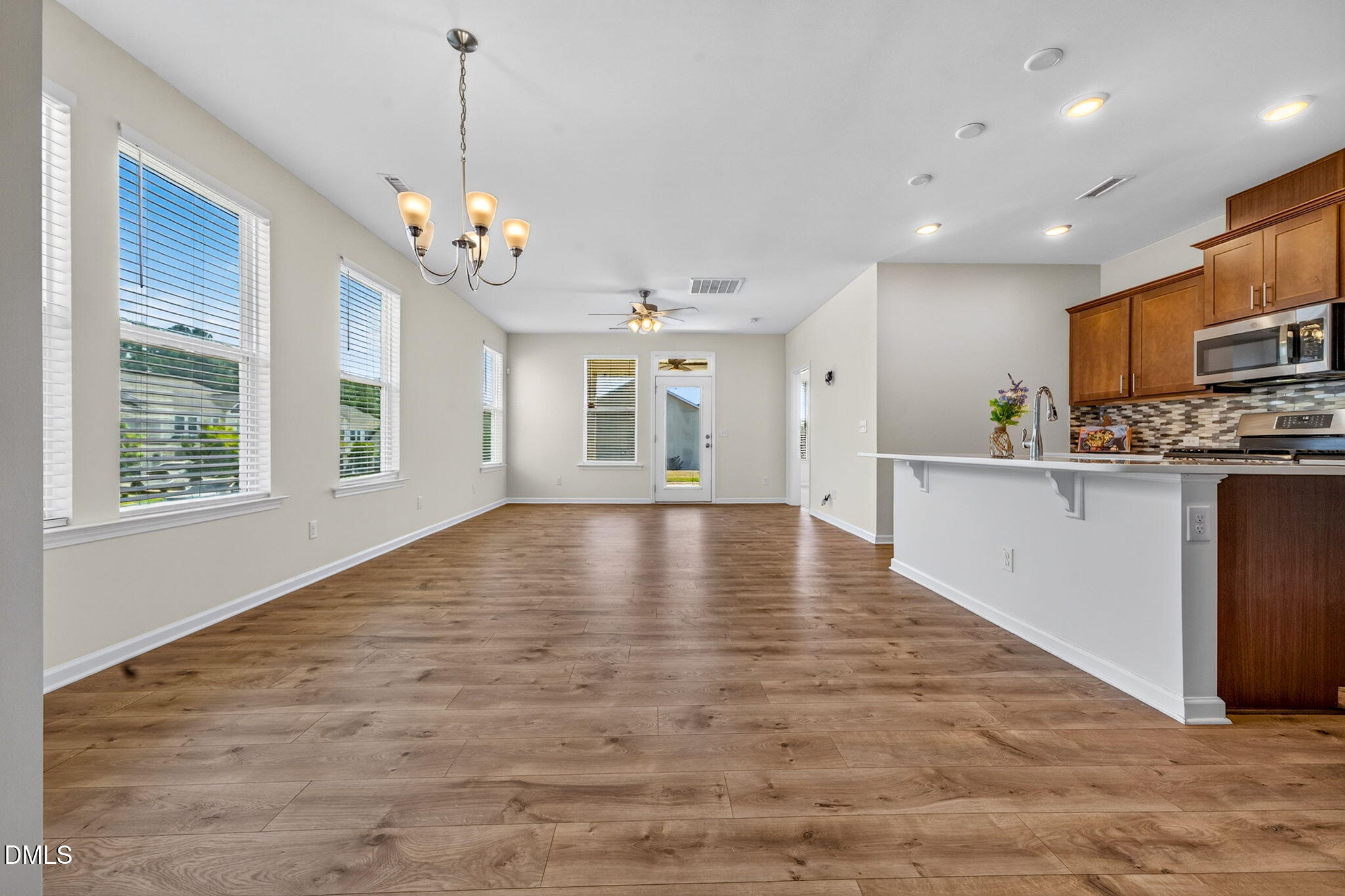 609 Crestdale Drive