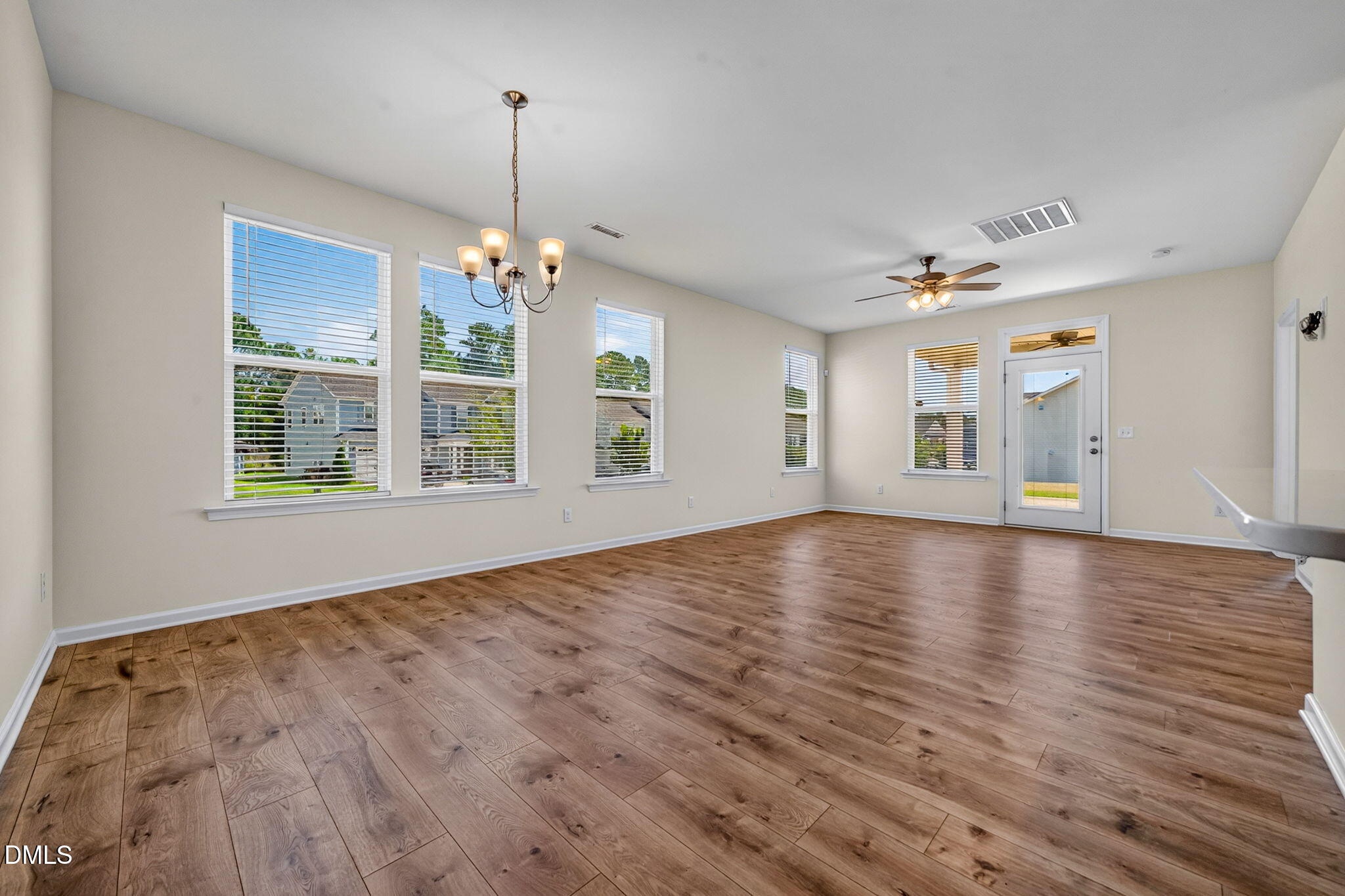 609 Crestdale Drive