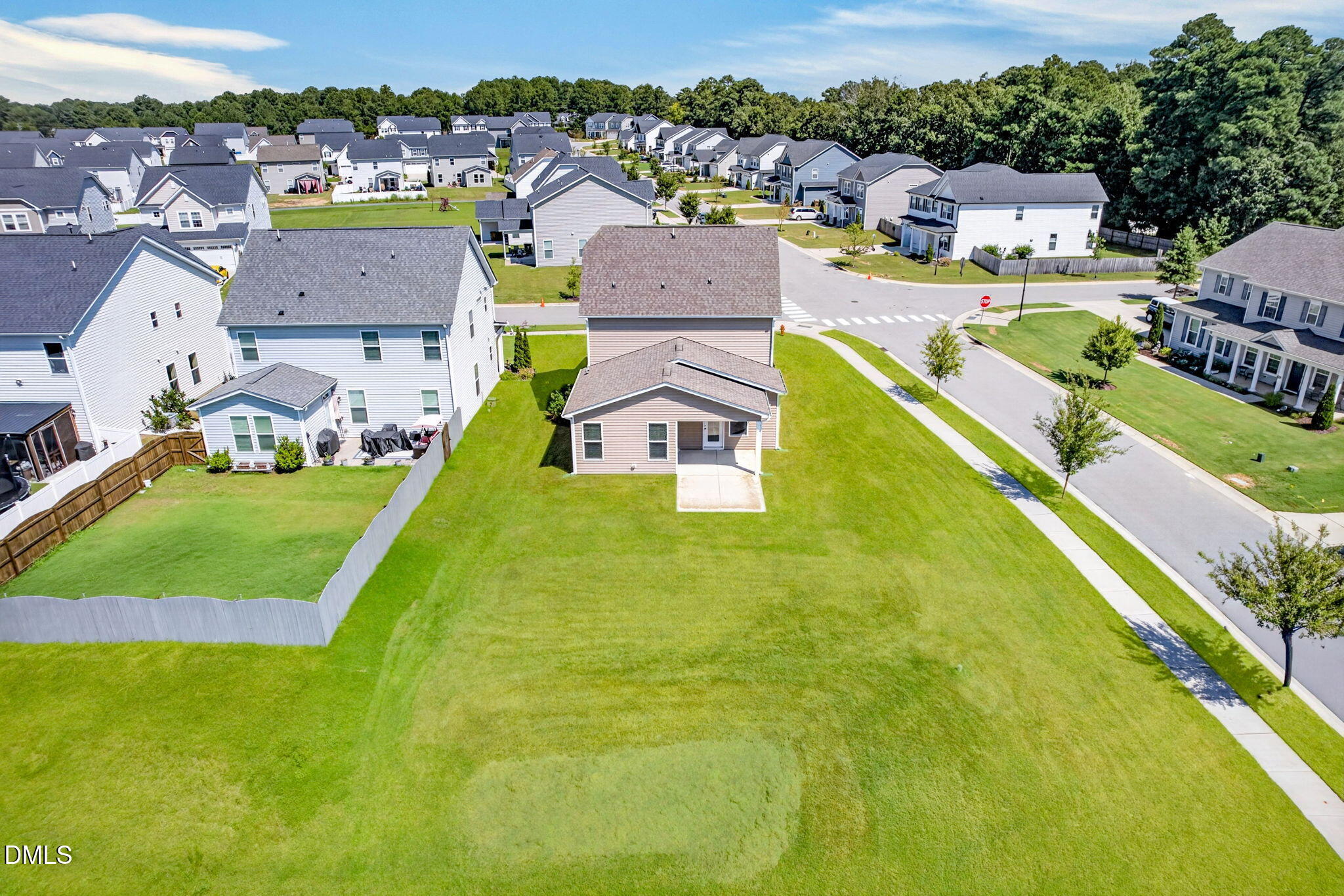 609 Crestdale Drive