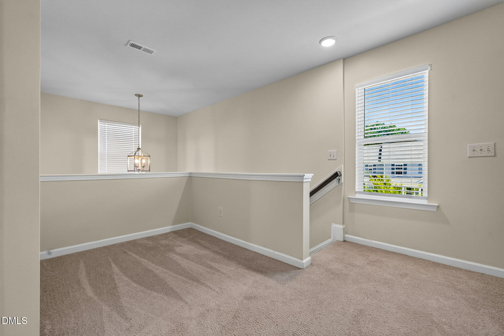 609 Crestdale Drive