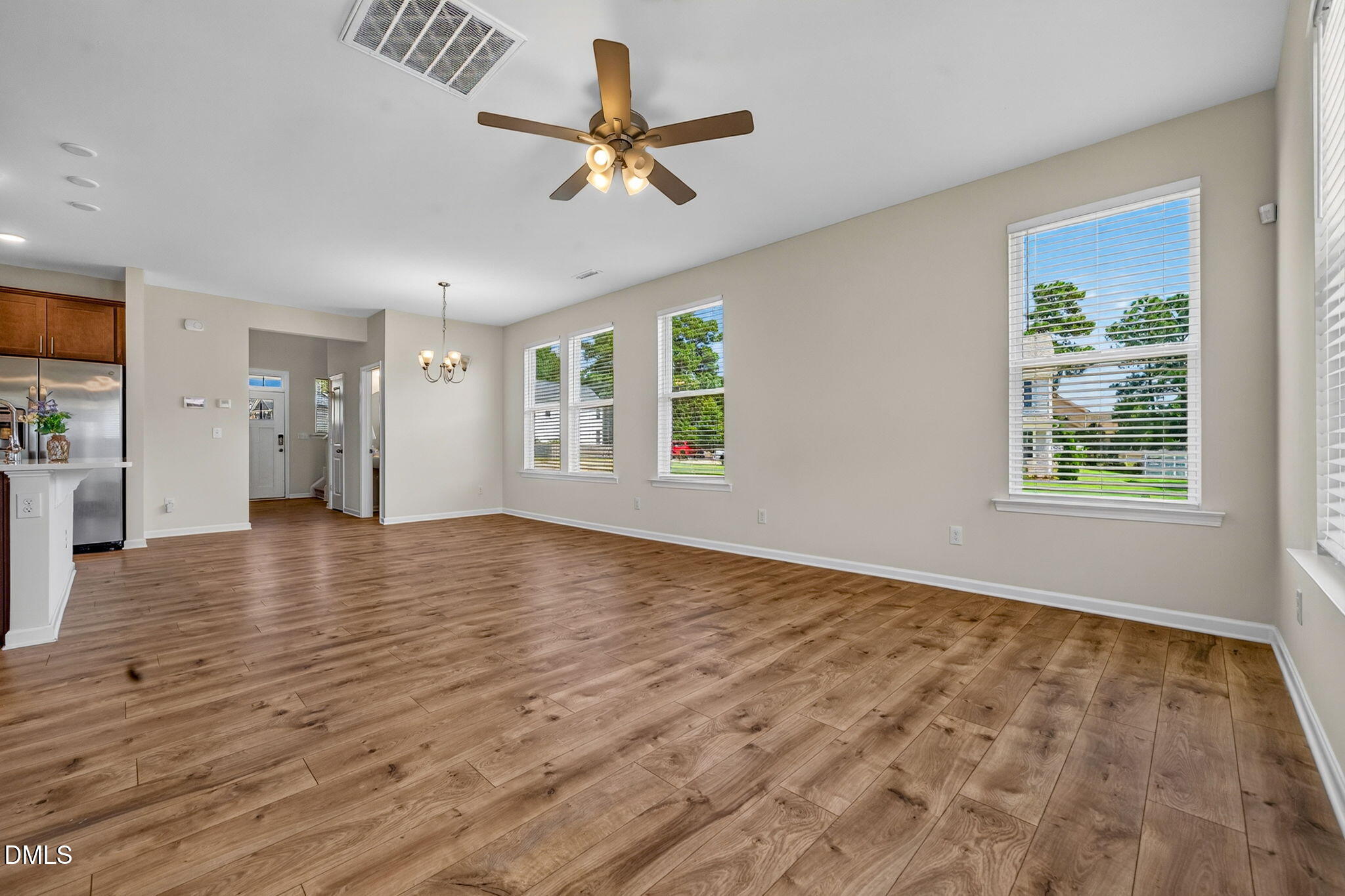 609 Crestdale Drive