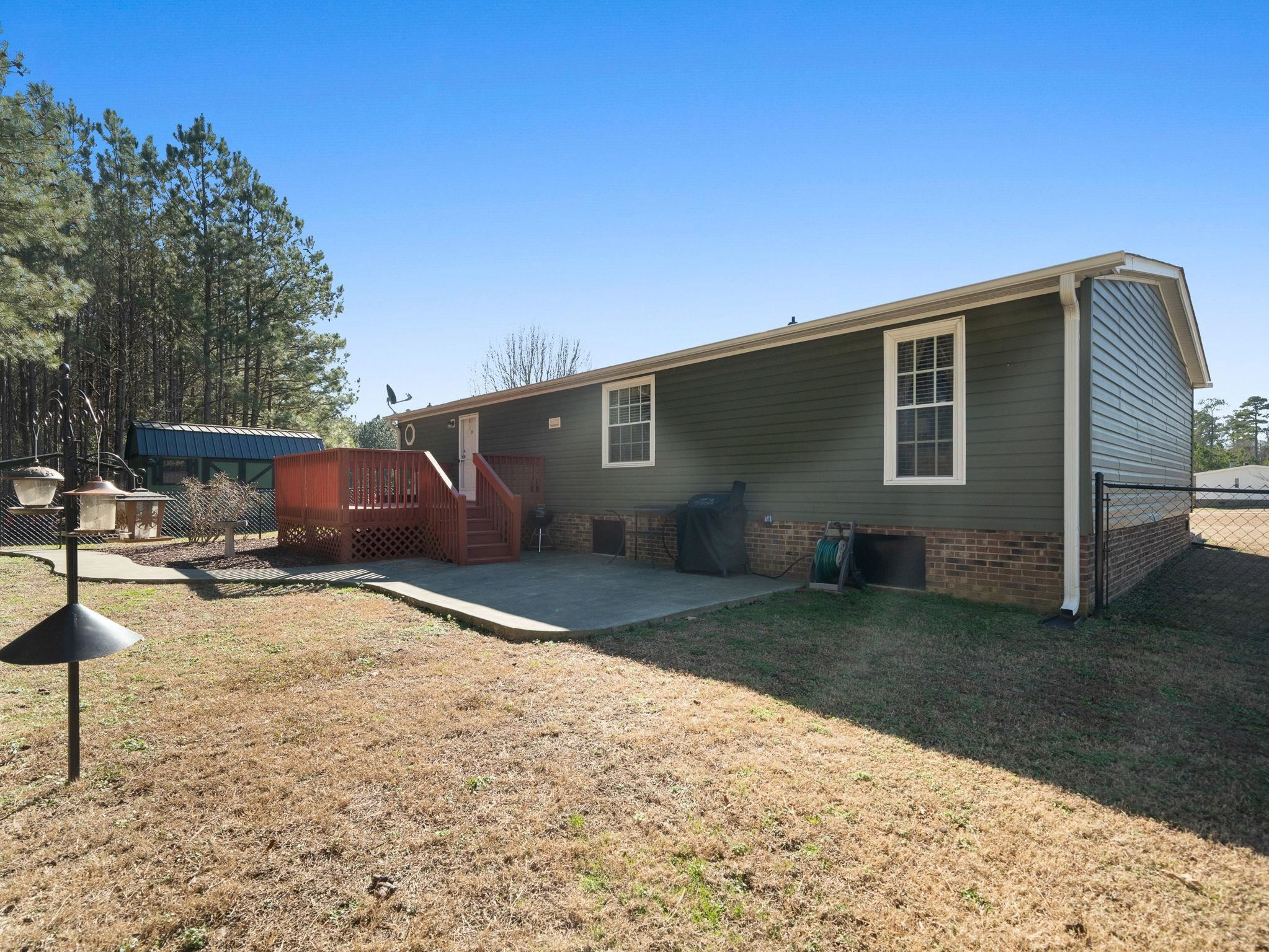 15 Pond Ridge Road