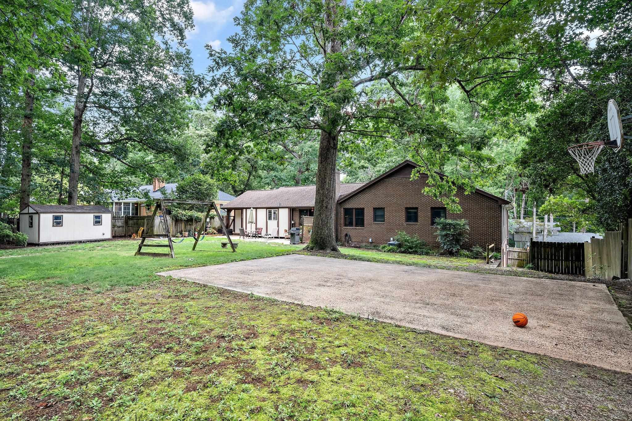 1212 Willowbrook Drive