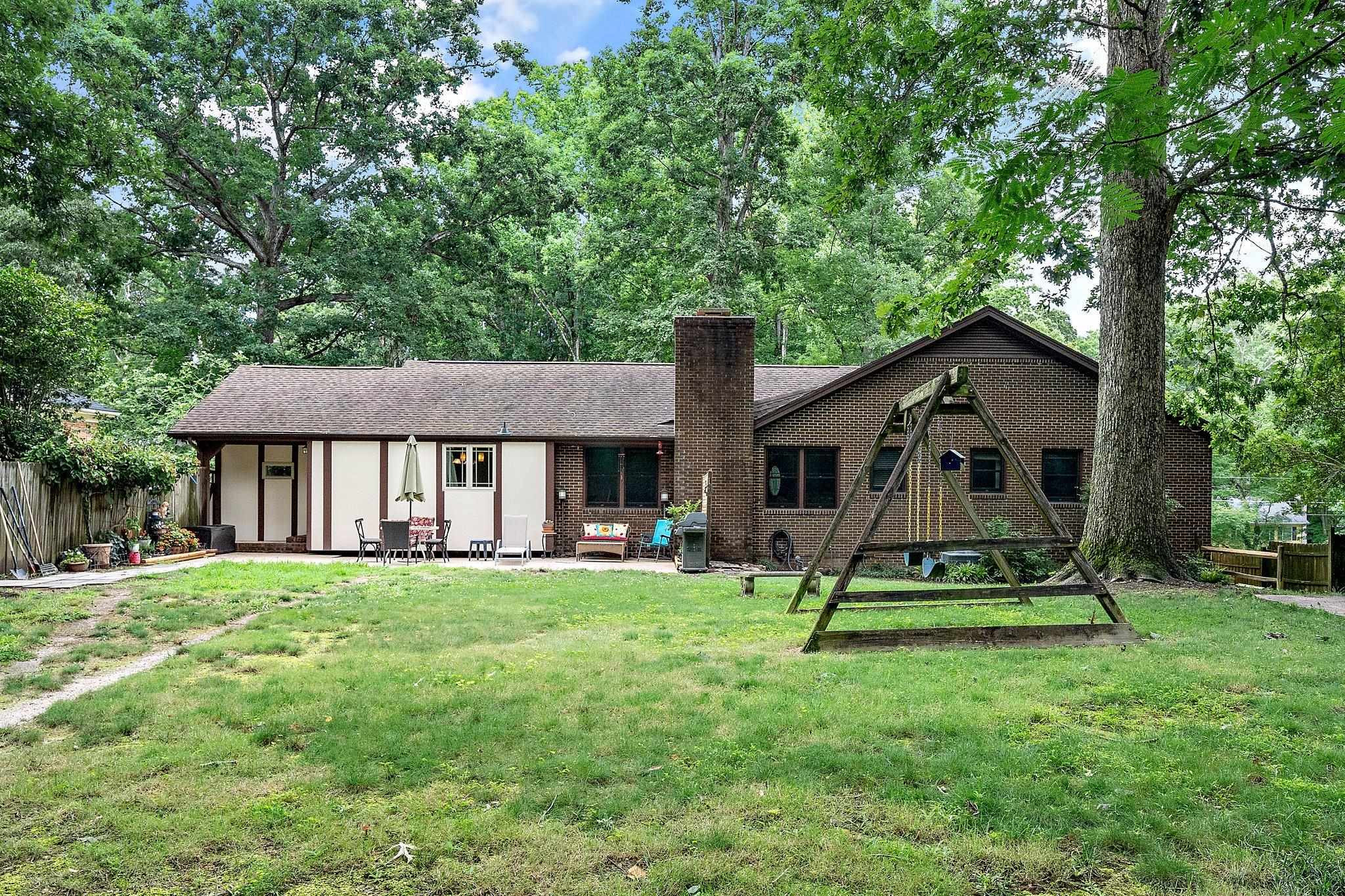 1212 Willowbrook Drive