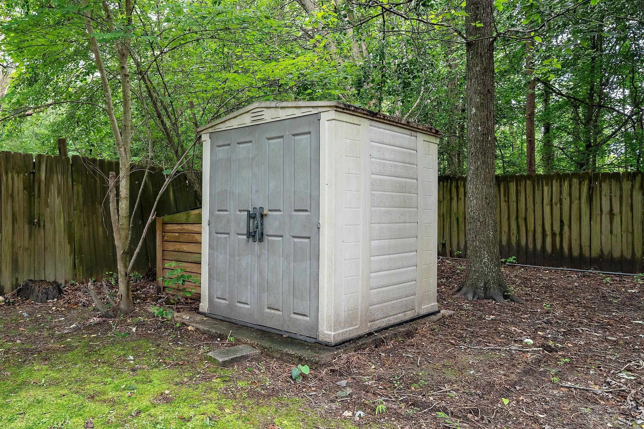 1212 Willowbrook Drive