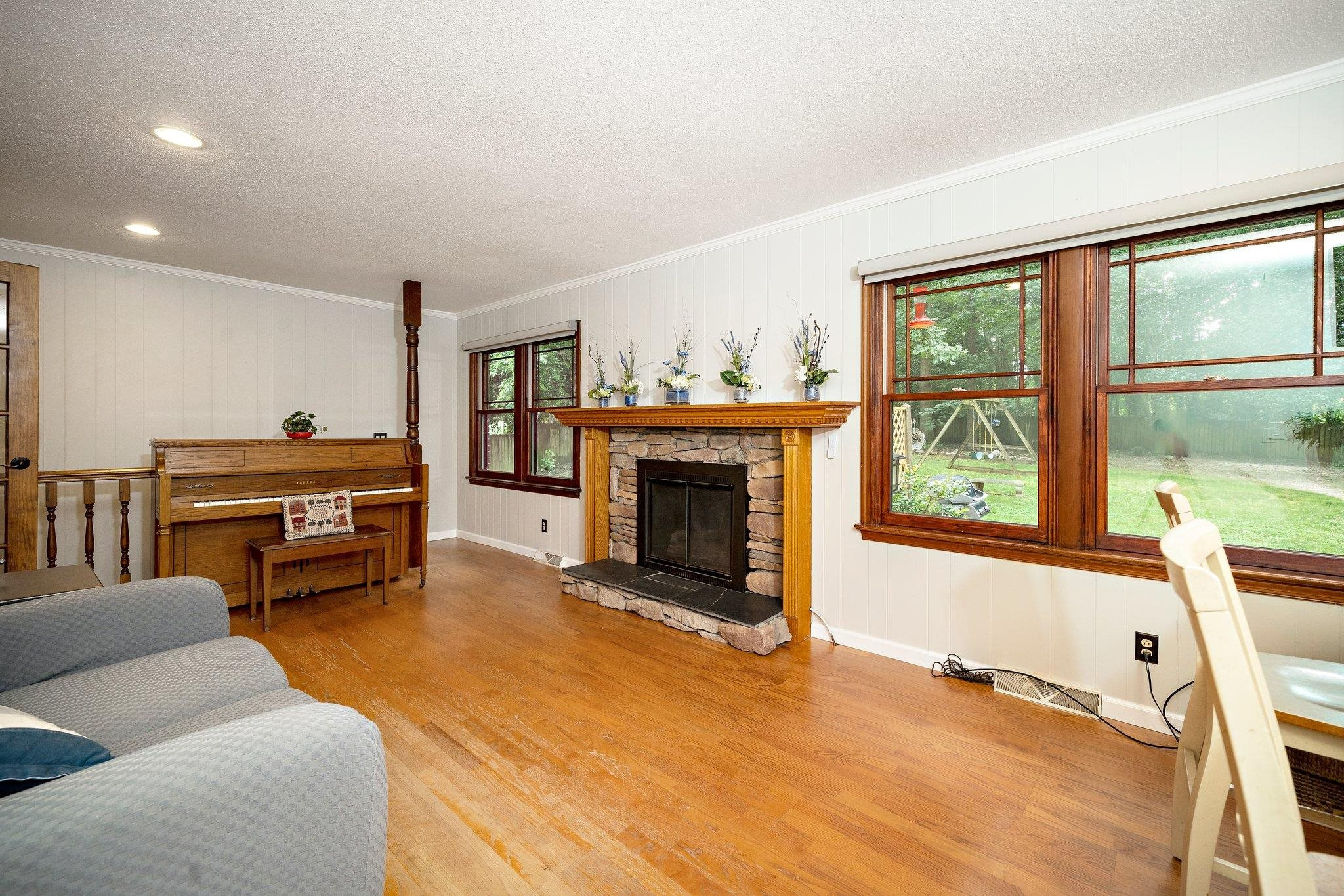 1212 Willowbrook Drive