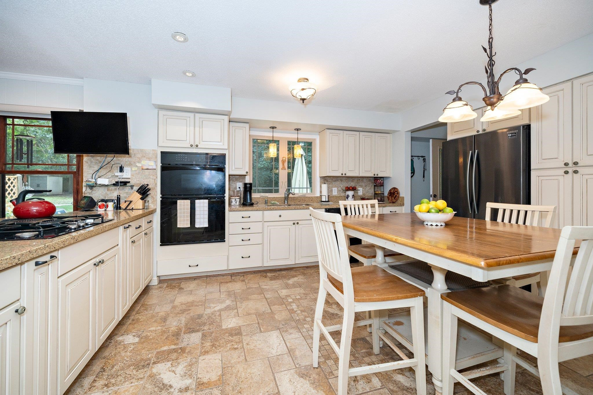 1212 Willowbrook Drive