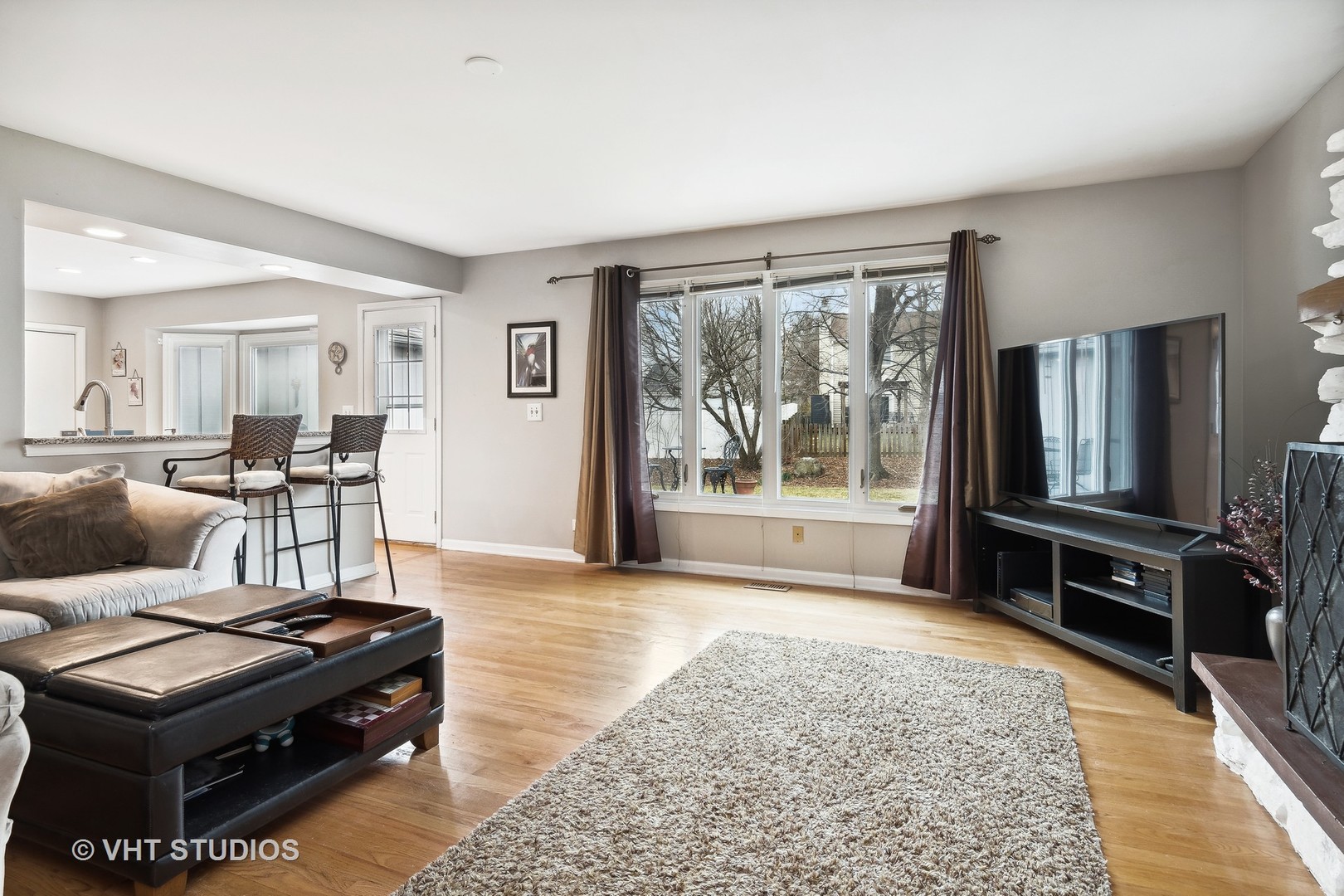 1689 Iona Court