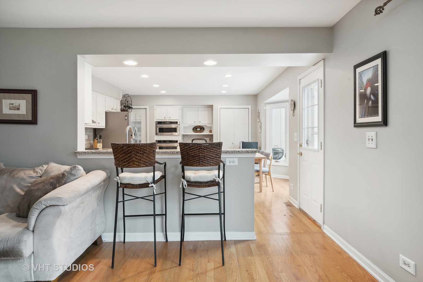 1689 Iona Court
