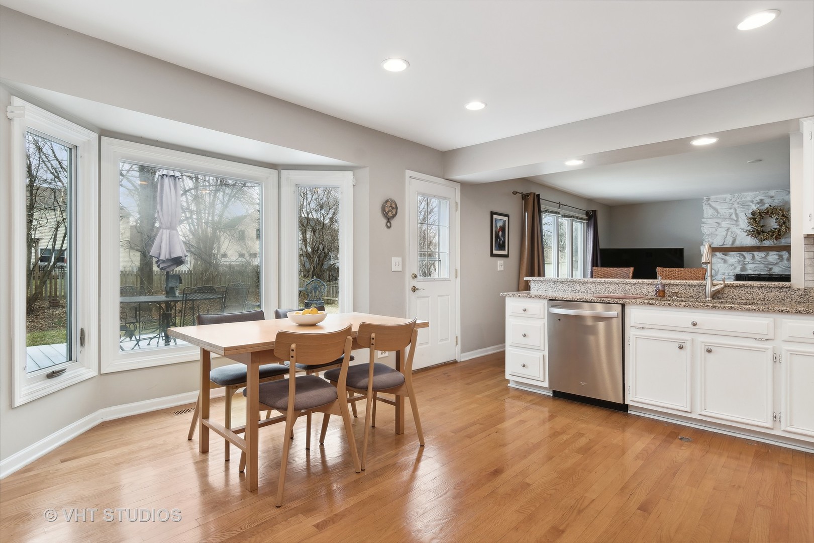 1689 Iona Court
