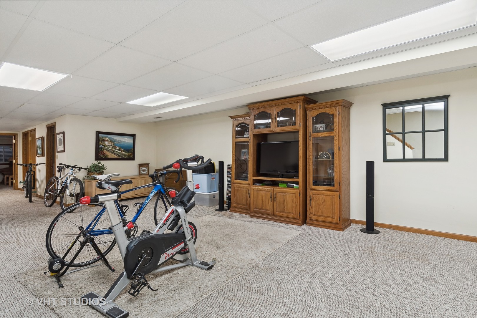 1689 Iona Court