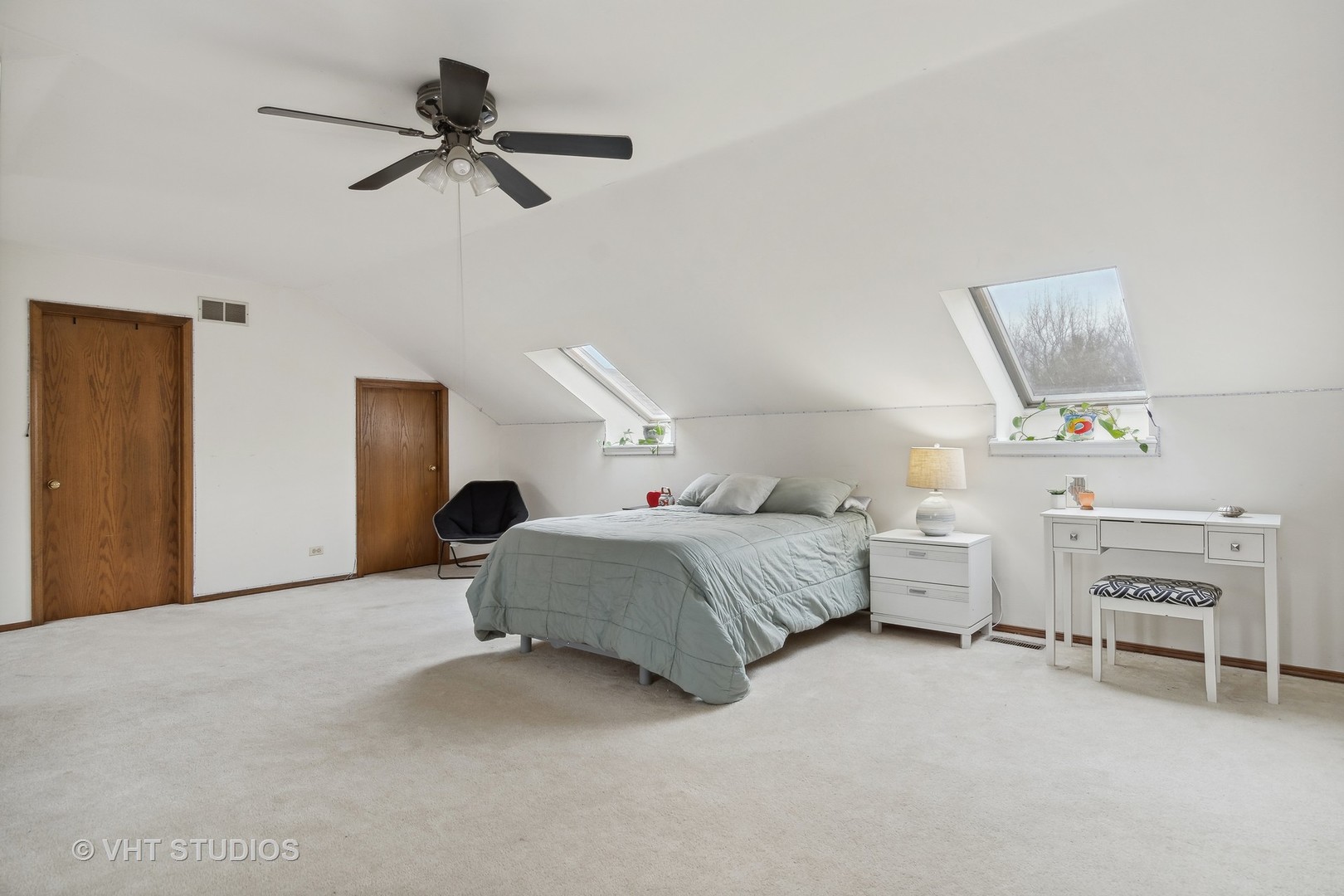 1689 Iona Court