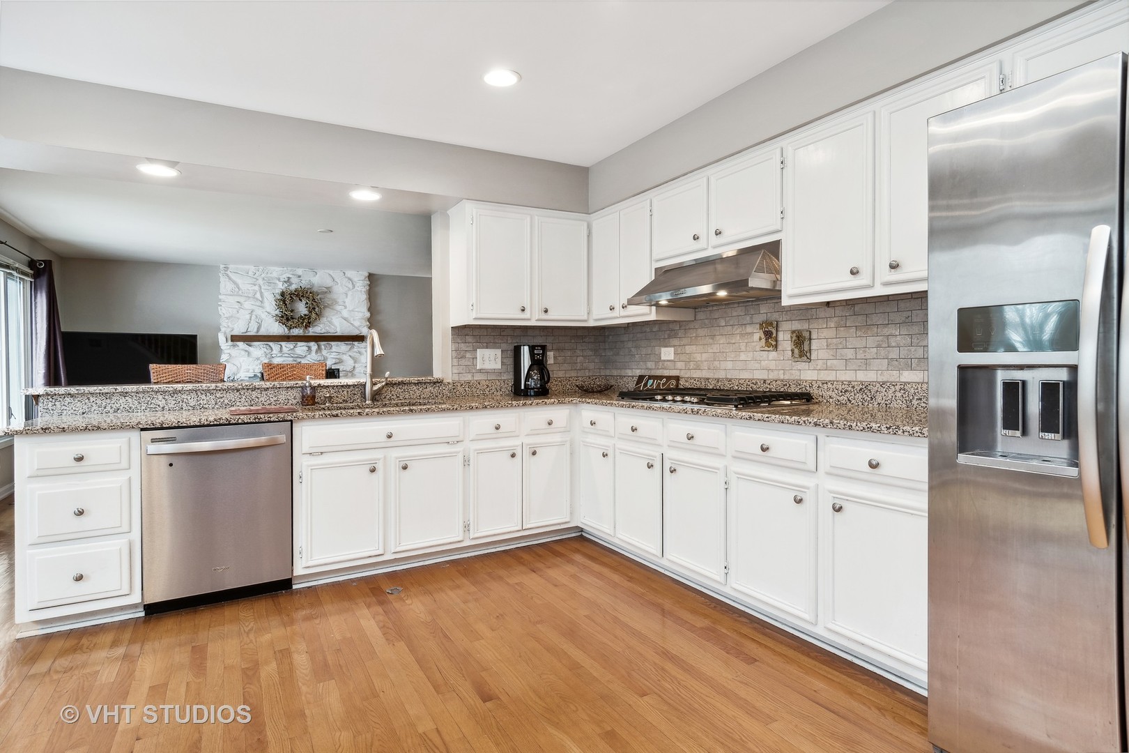 1689 Iona Court