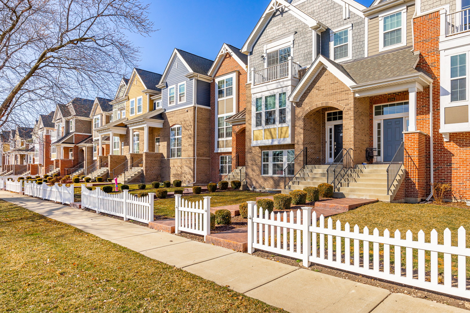 4192 Royal Mews Circle