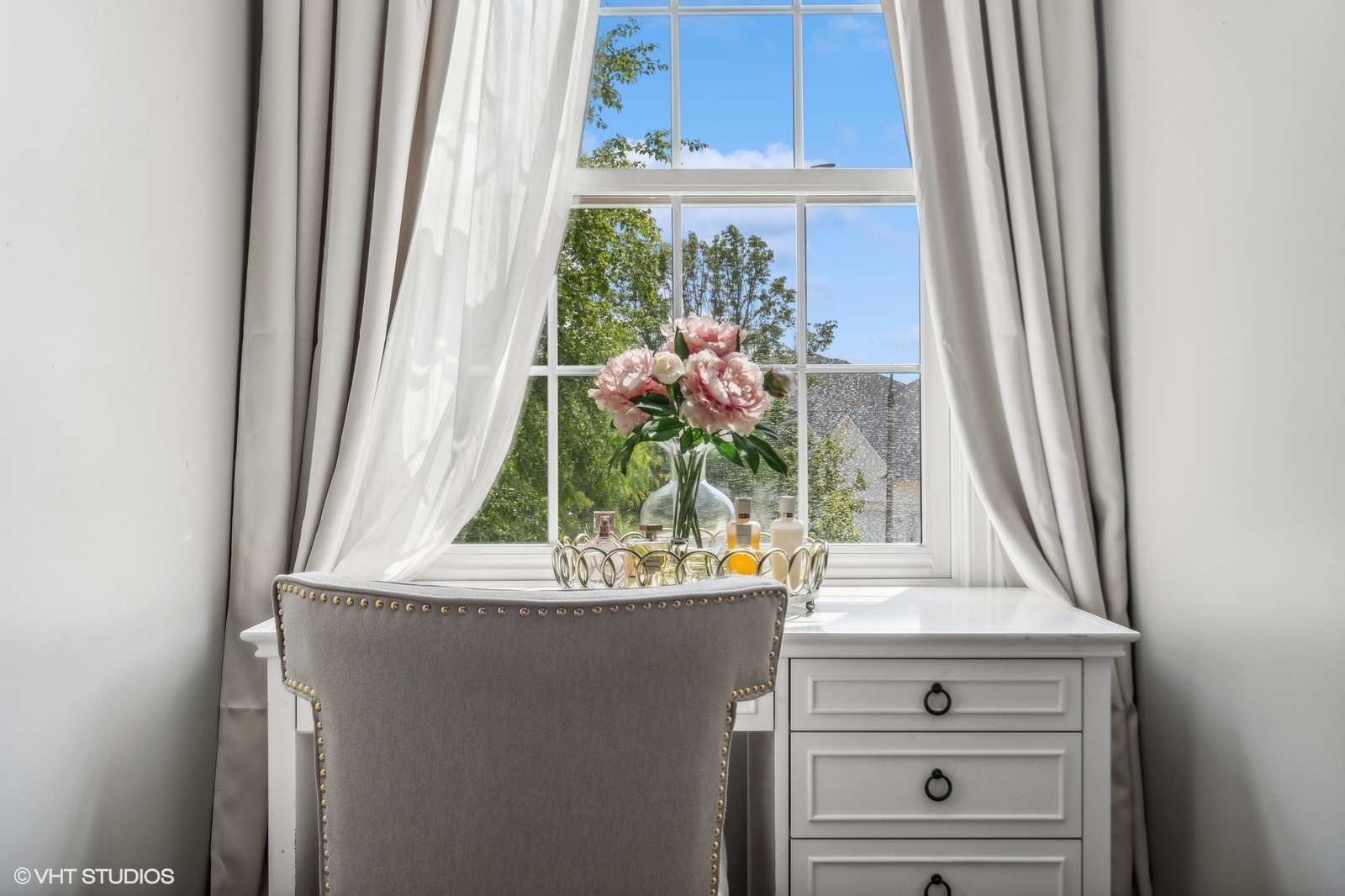 3915 Highknob Circle