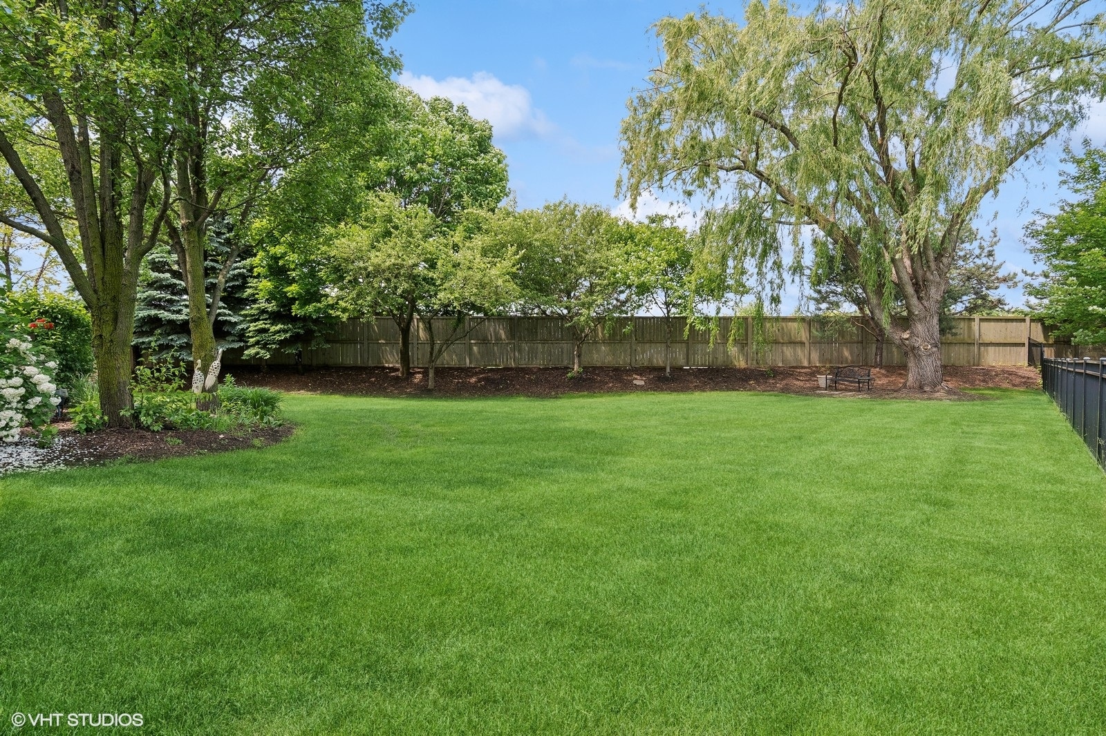 3915 Highknob Circle