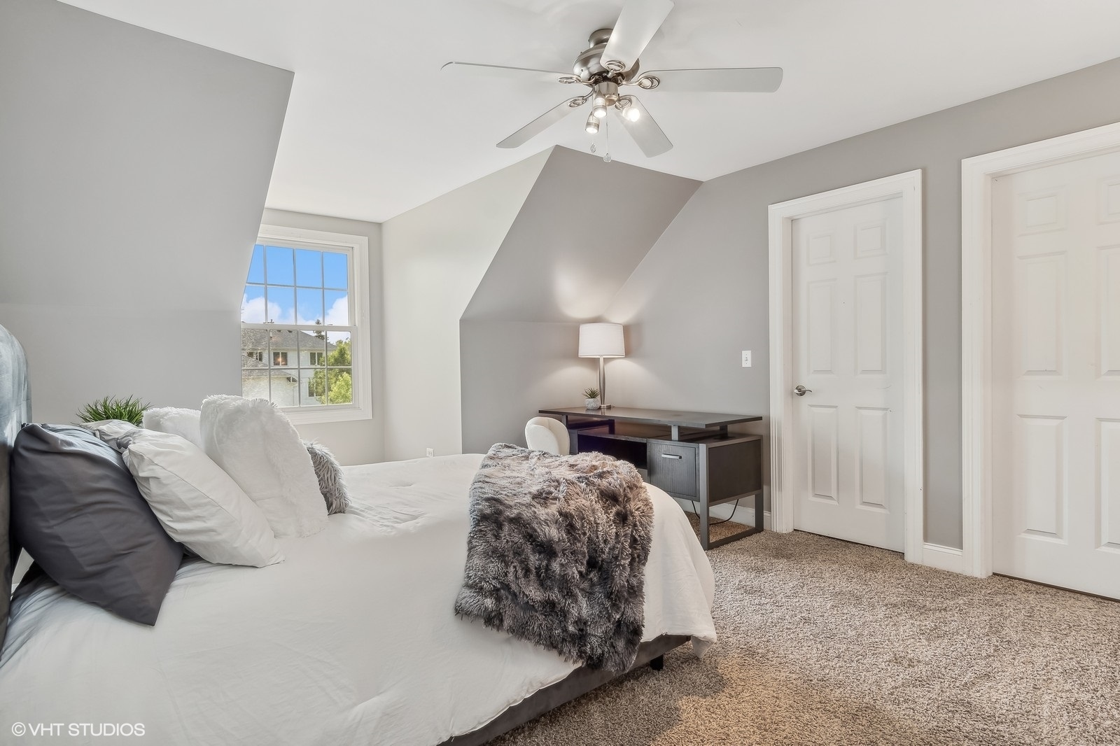 3915 Highknob Circle