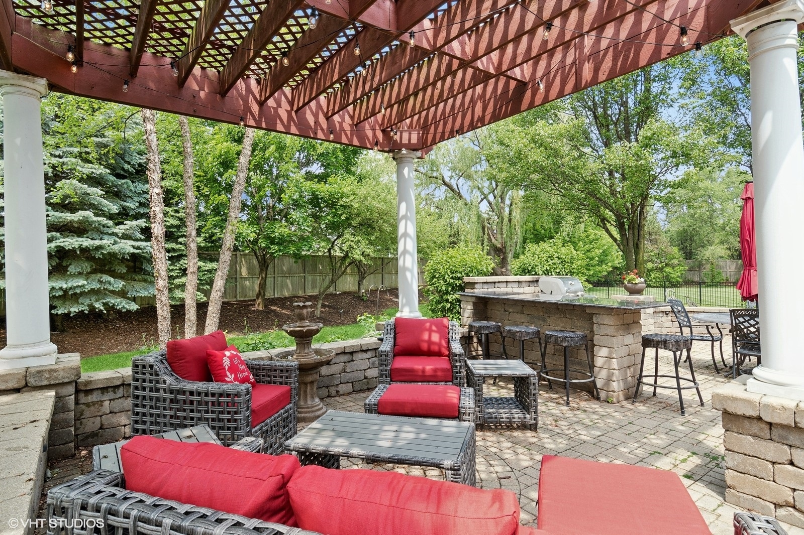 3915 Highknob Circle