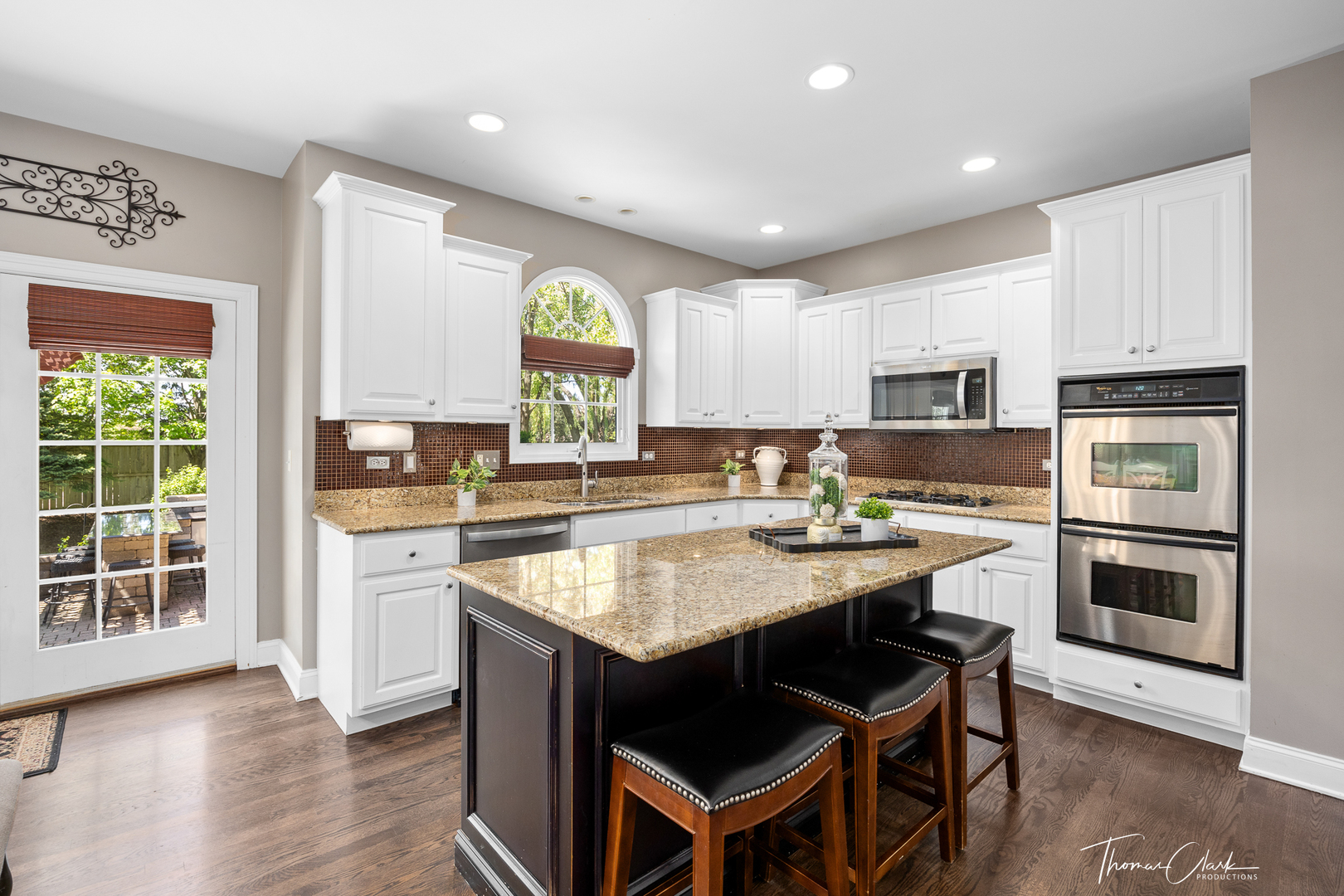 3915 Highknob Circle