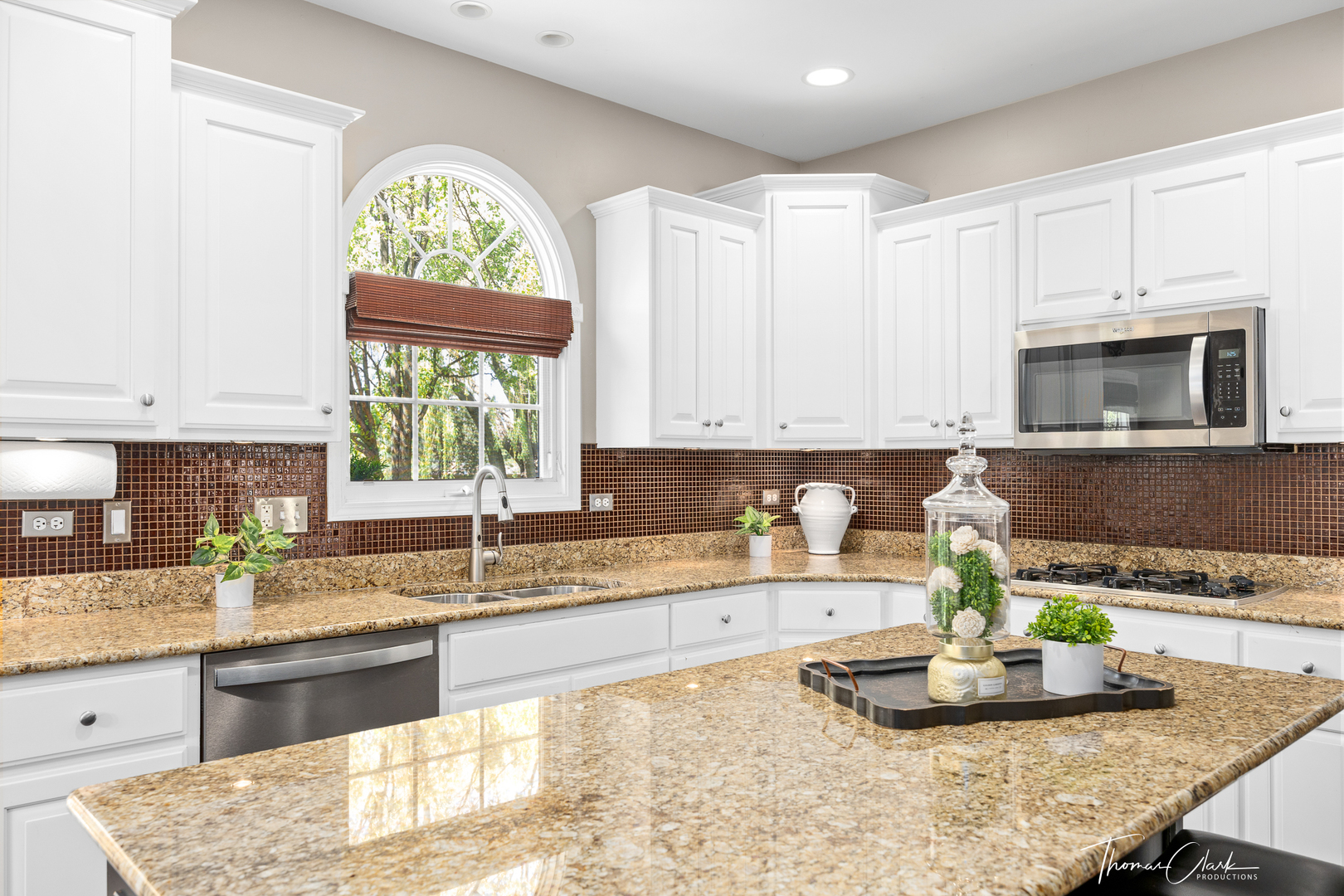 3915 Highknob Circle