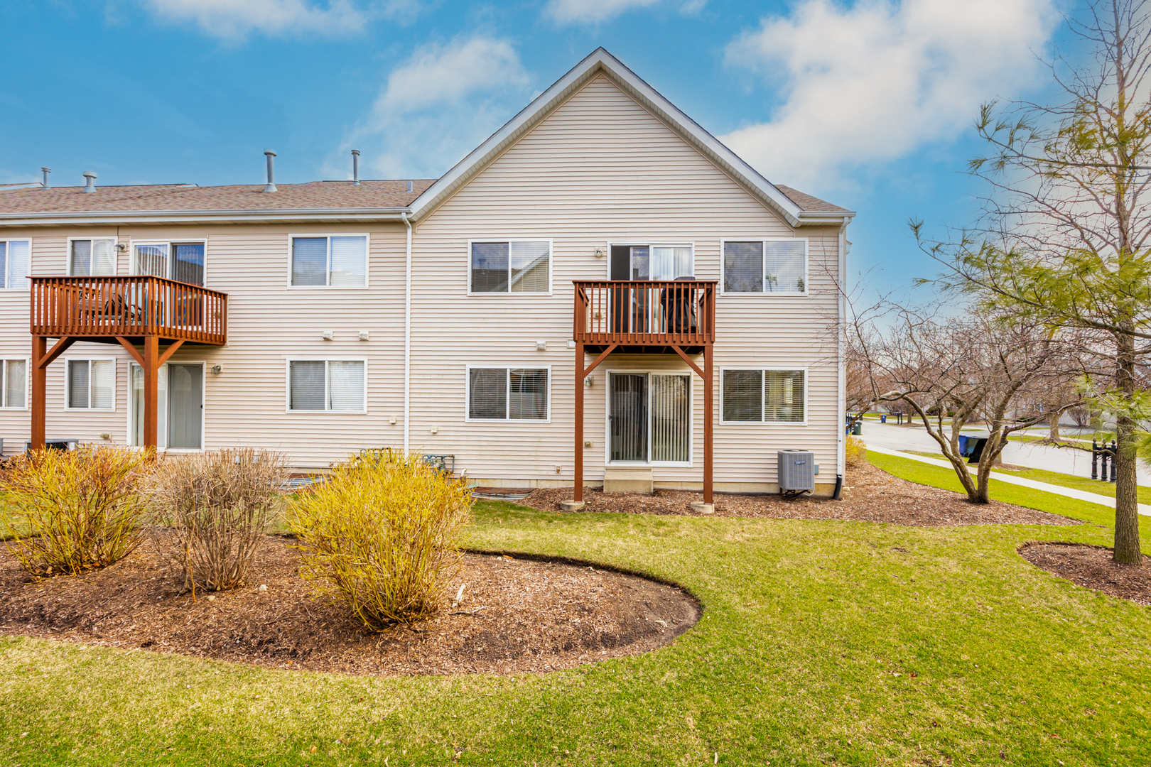 2983 Saganashkee Lane