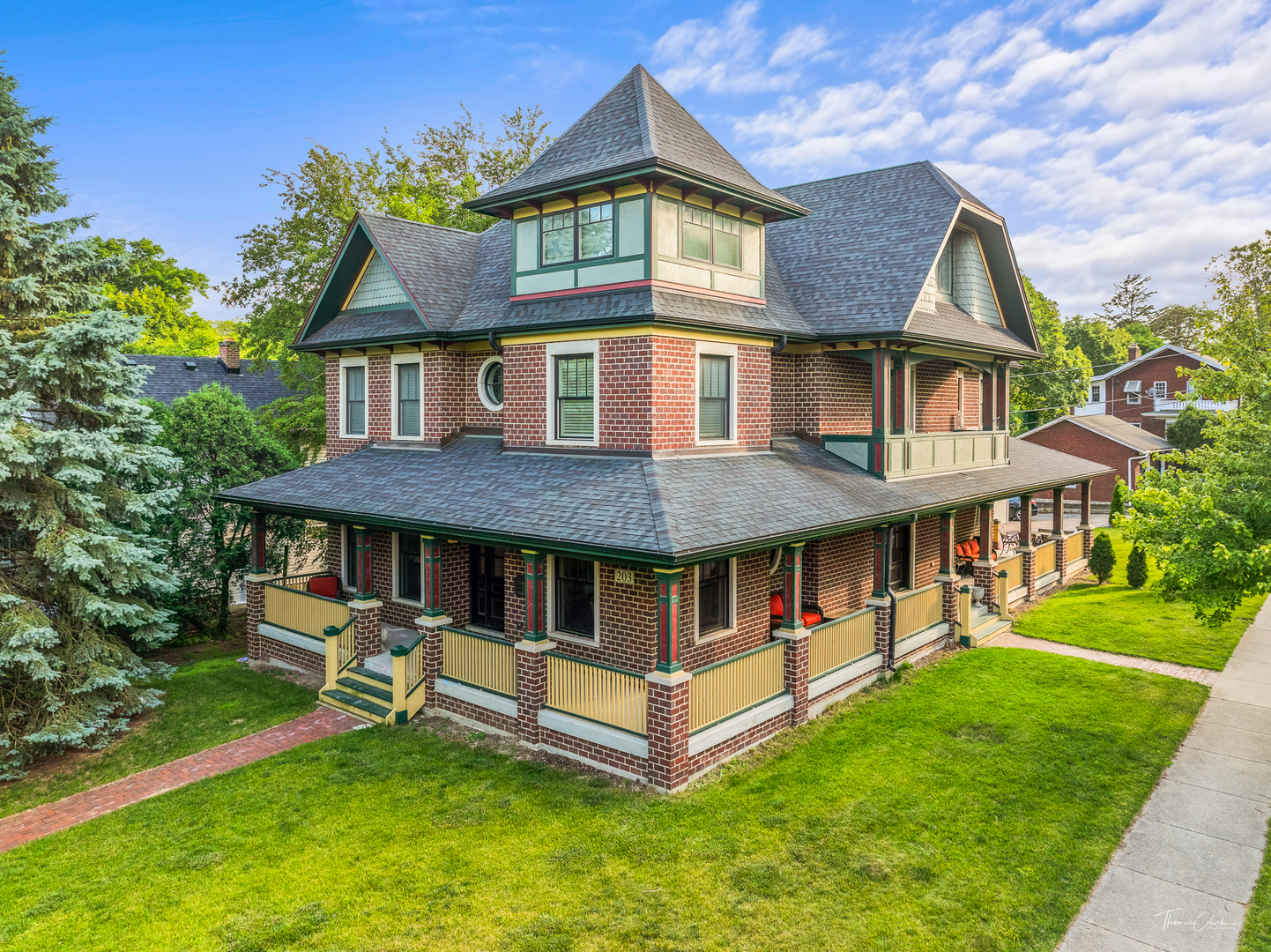 203 S Columbia Street