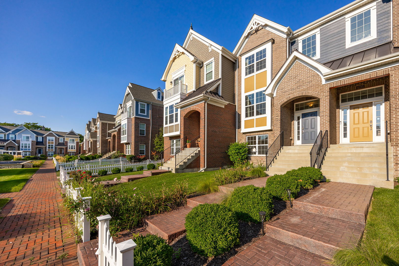 4197 Royal Mews Circle