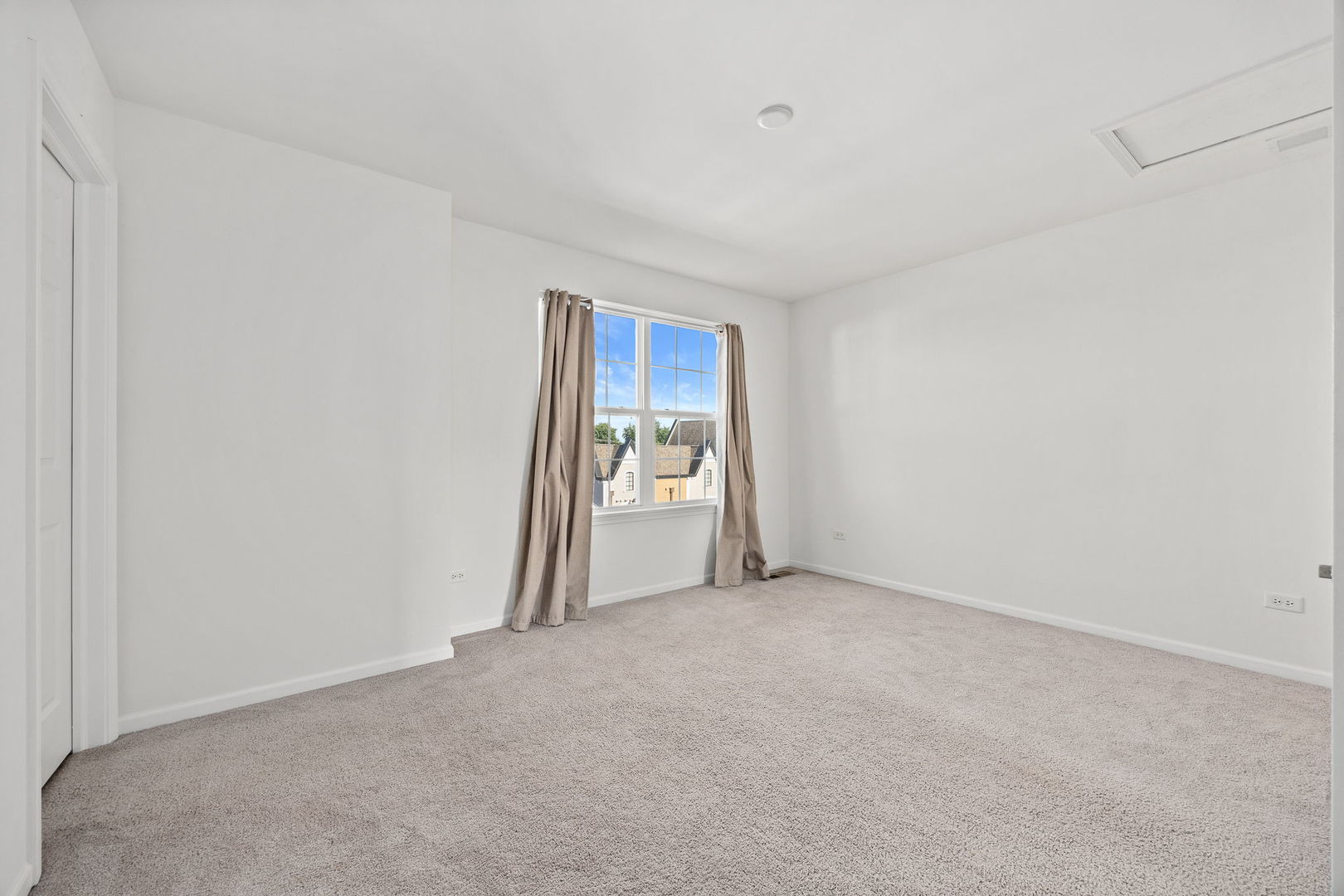 4197 Royal Mews Circle