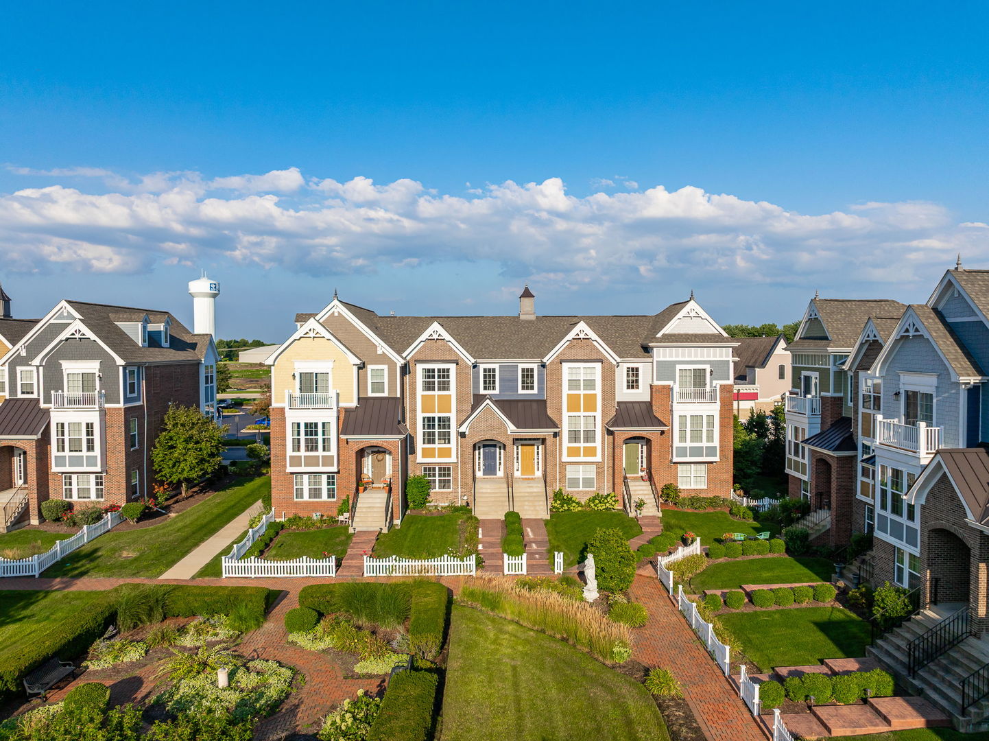 4197 Royal Mews Circle
