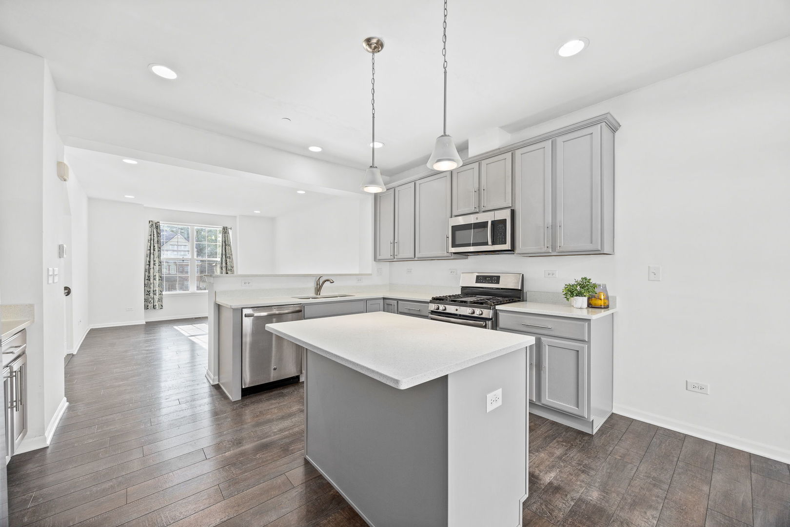 4197 Royal Mews Circle