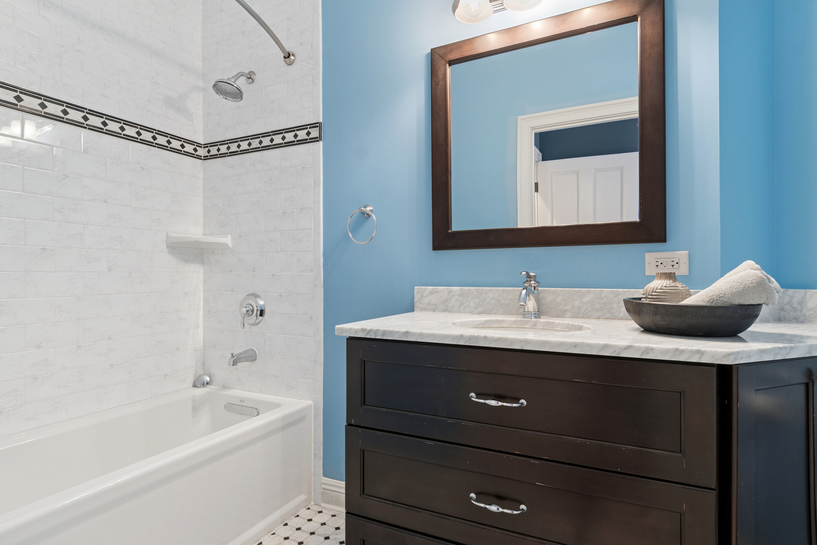 203 S Columbia Street