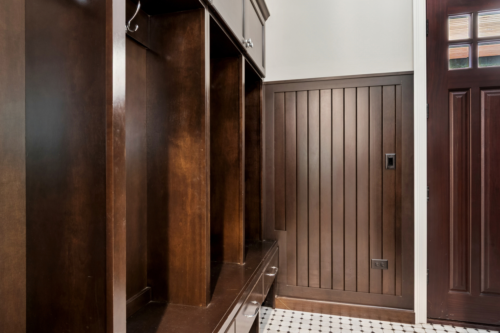 203 S Columbia Street