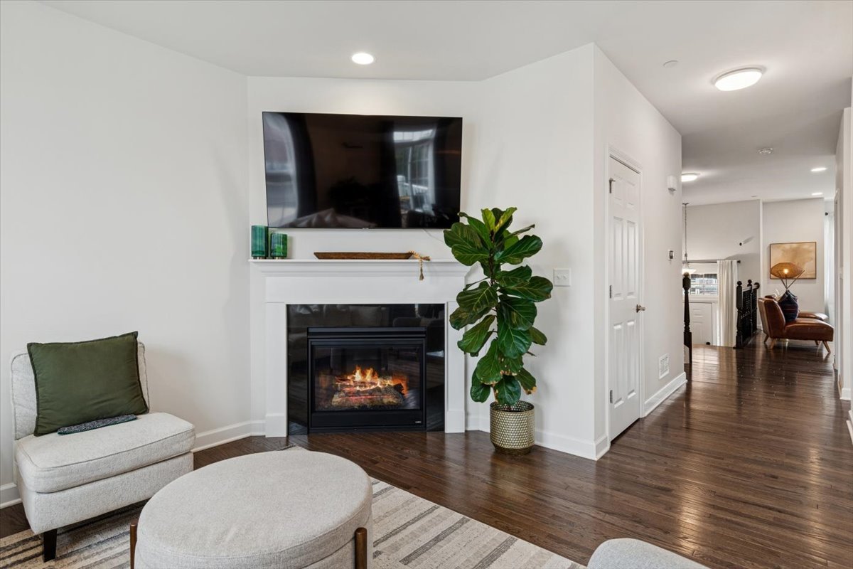 4199 Royal Mews Circle