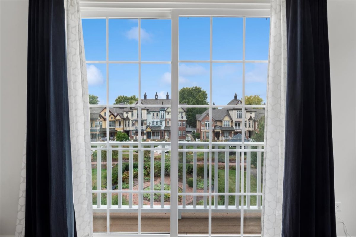 4199 Royal Mews Circle