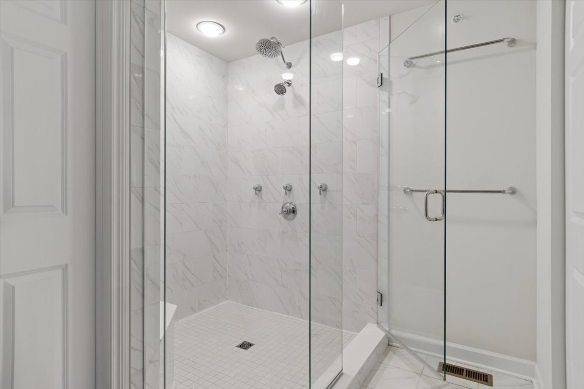 4199 Royal Mews Circle