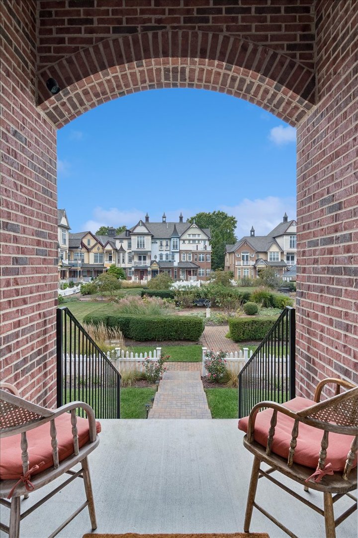 4199 Royal Mews Circle