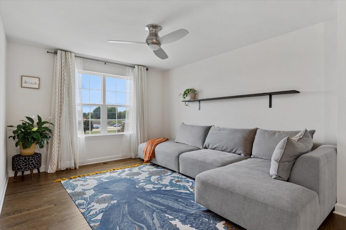 4199 Royal Mews Circle